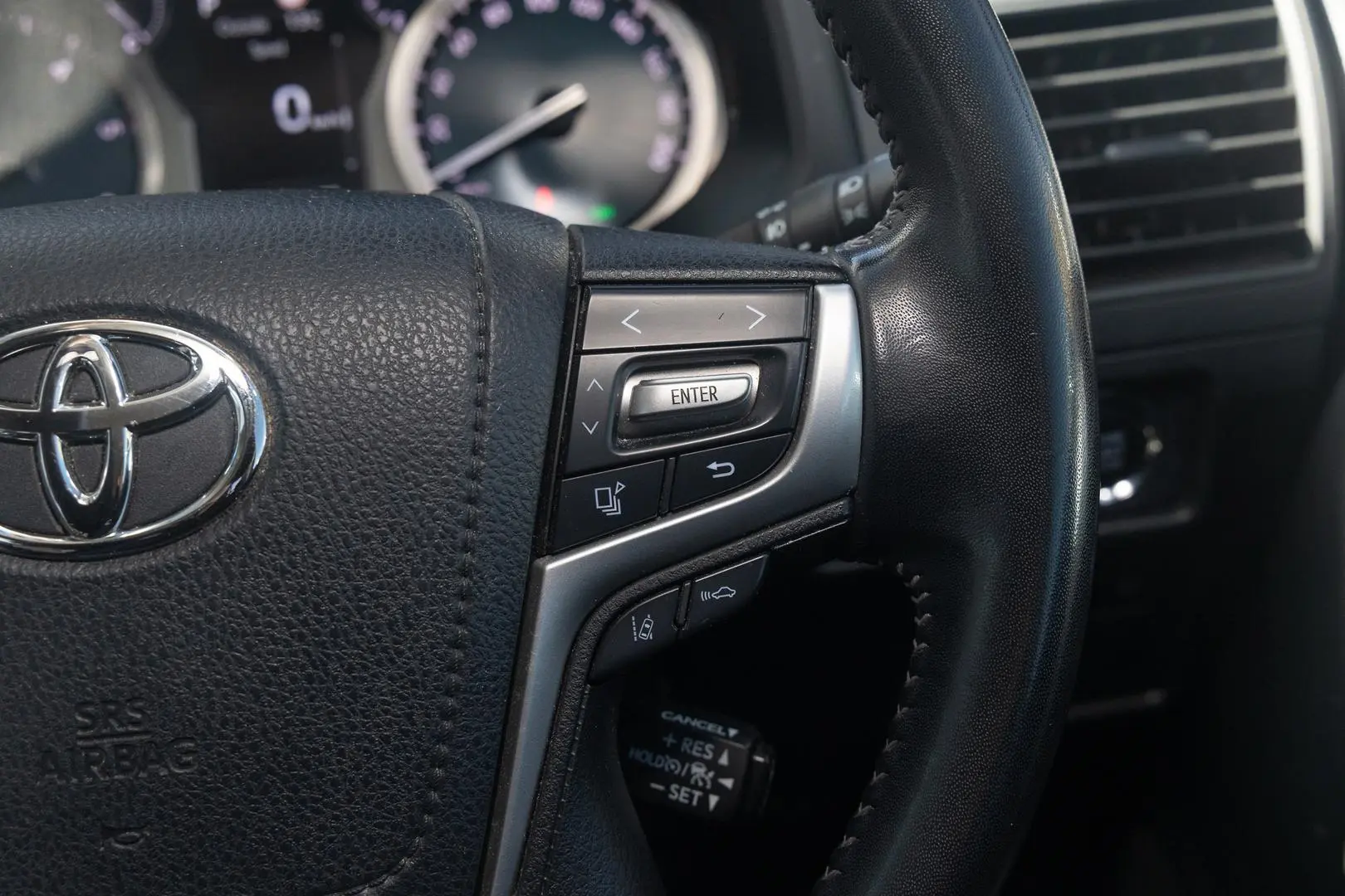 2021 Toyota Landcruiser Prado Gallery Image 12