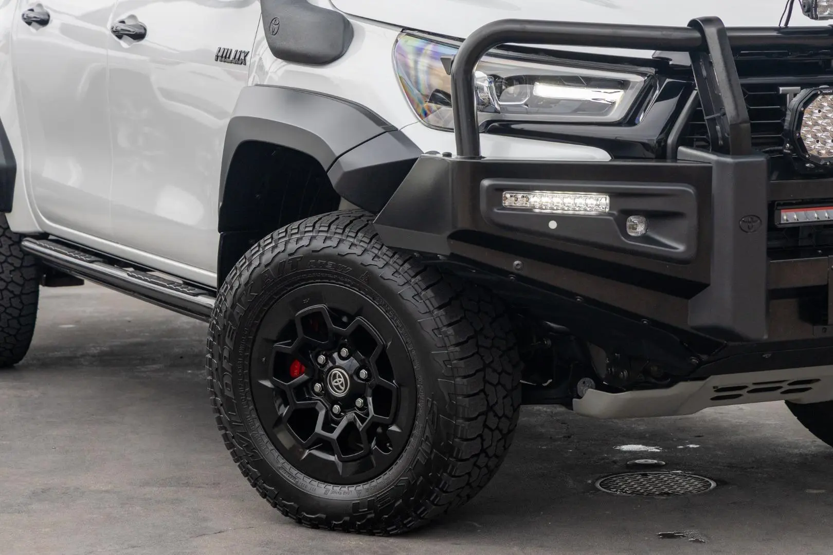 2024 Toyota Hilux Gallery Image 6