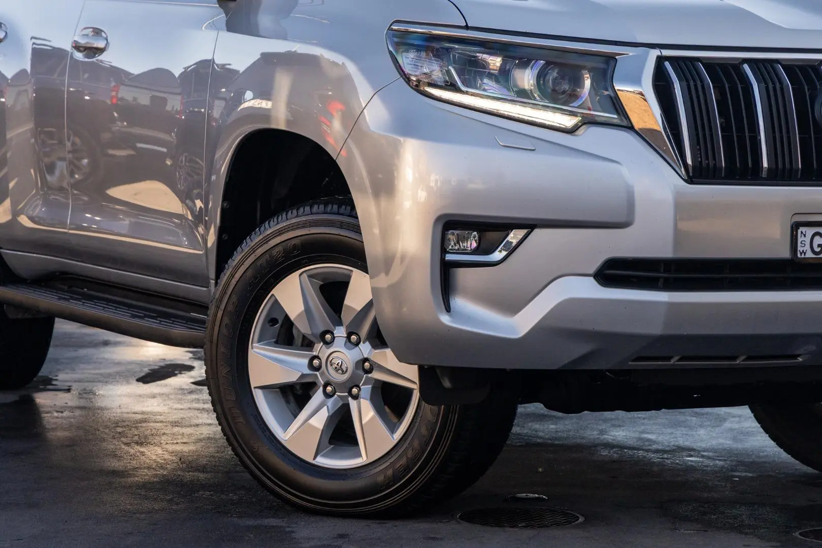 2018 Toyota Landcruiser Prado Gallery Image 6