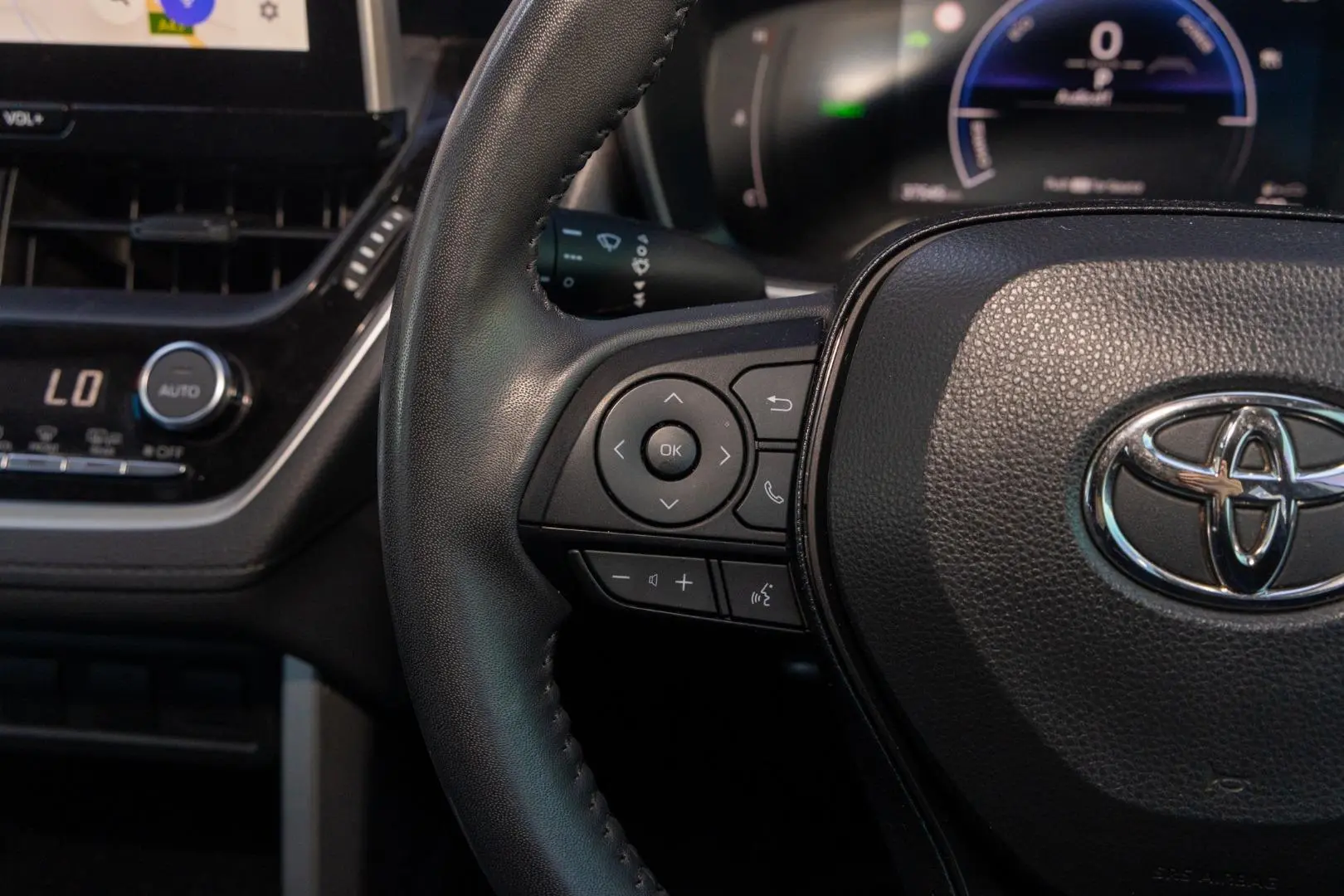 2023 Toyota Corolla Cross Gallery Image 10