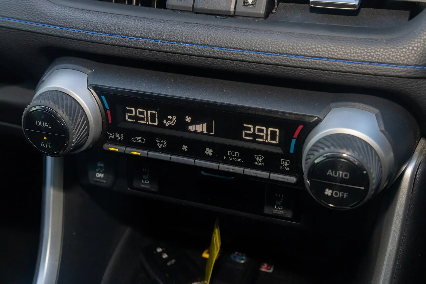 2022 Toyota RAV4 Gallery Image 16