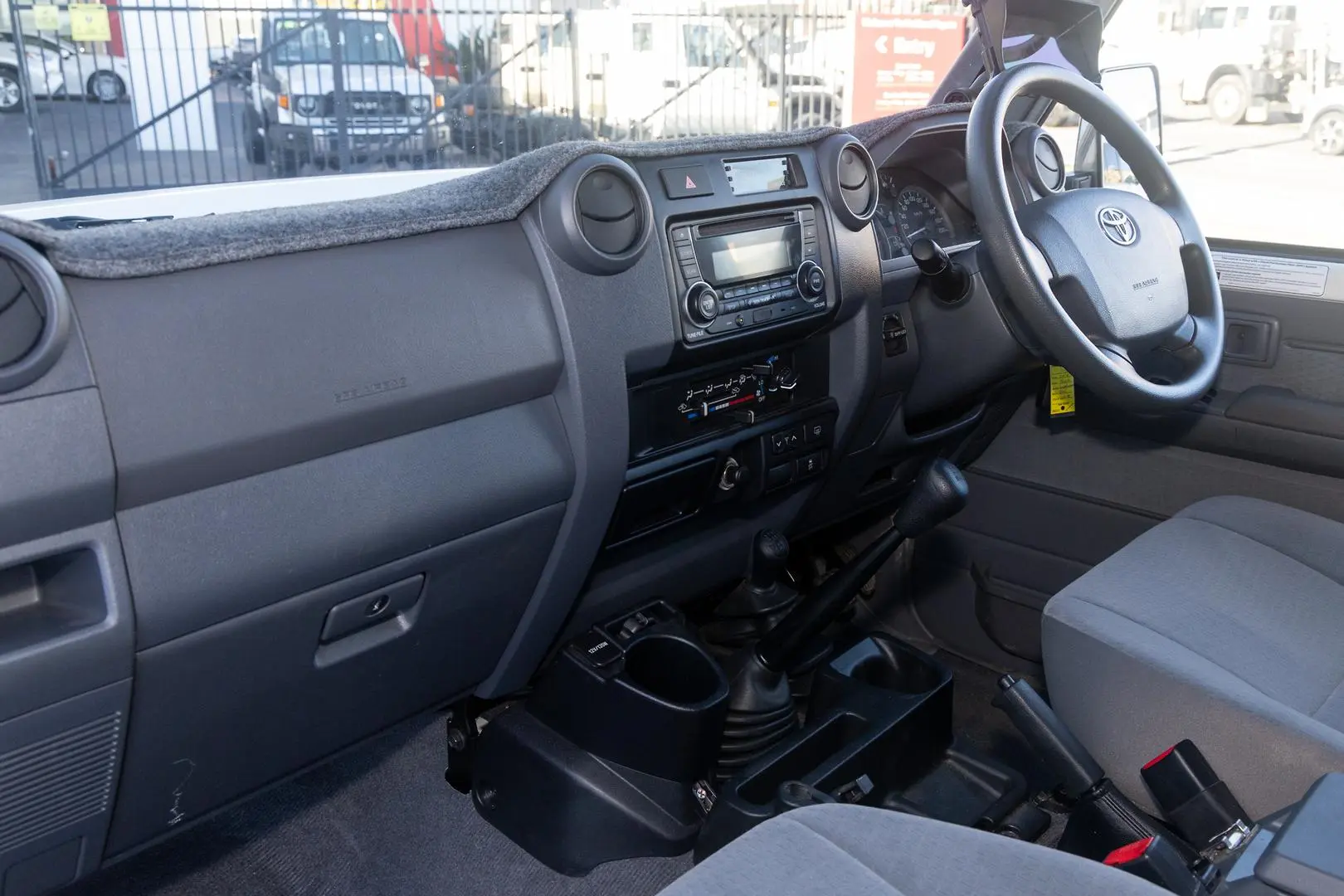 2018 Toyota Landcruiser Gallery Image 9