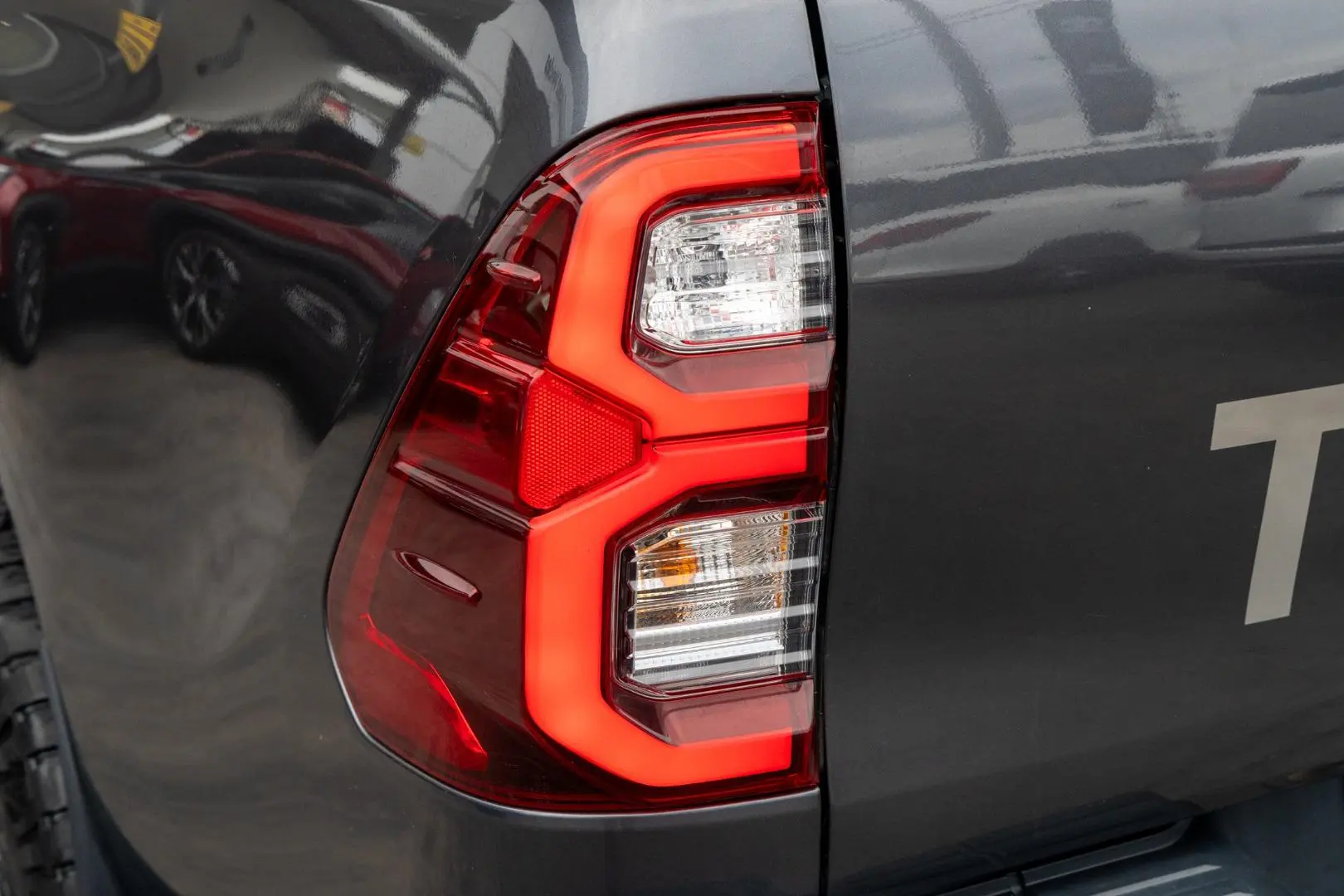 2021 Toyota Hilux Gallery Image 20