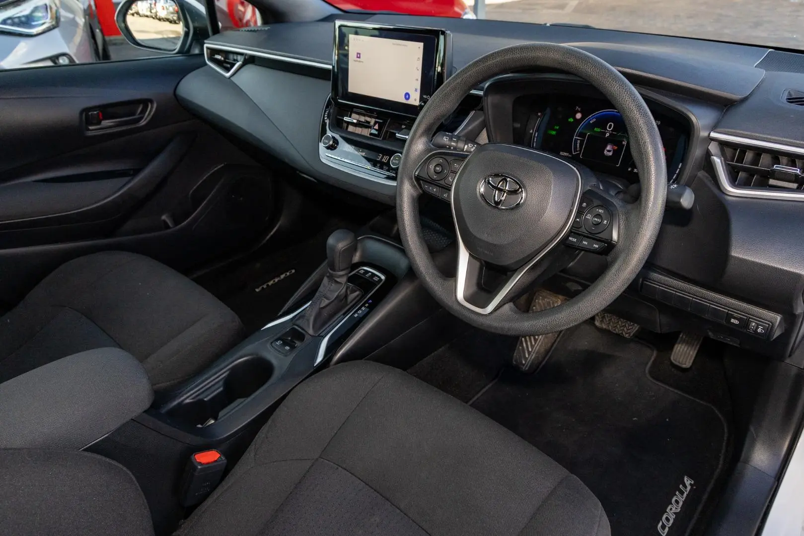 2025 Toyota Corolla Gallery Image 7