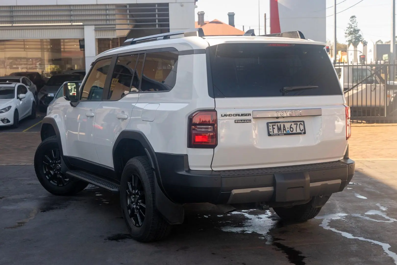 2024 Toyota Landcruiser Prado Gallery Image 2