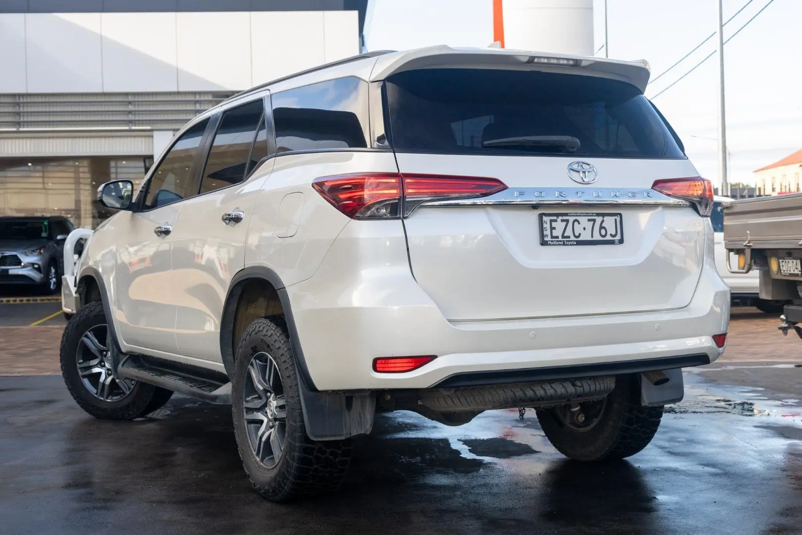 2018 Toyota Fortuner Gallery Image 2