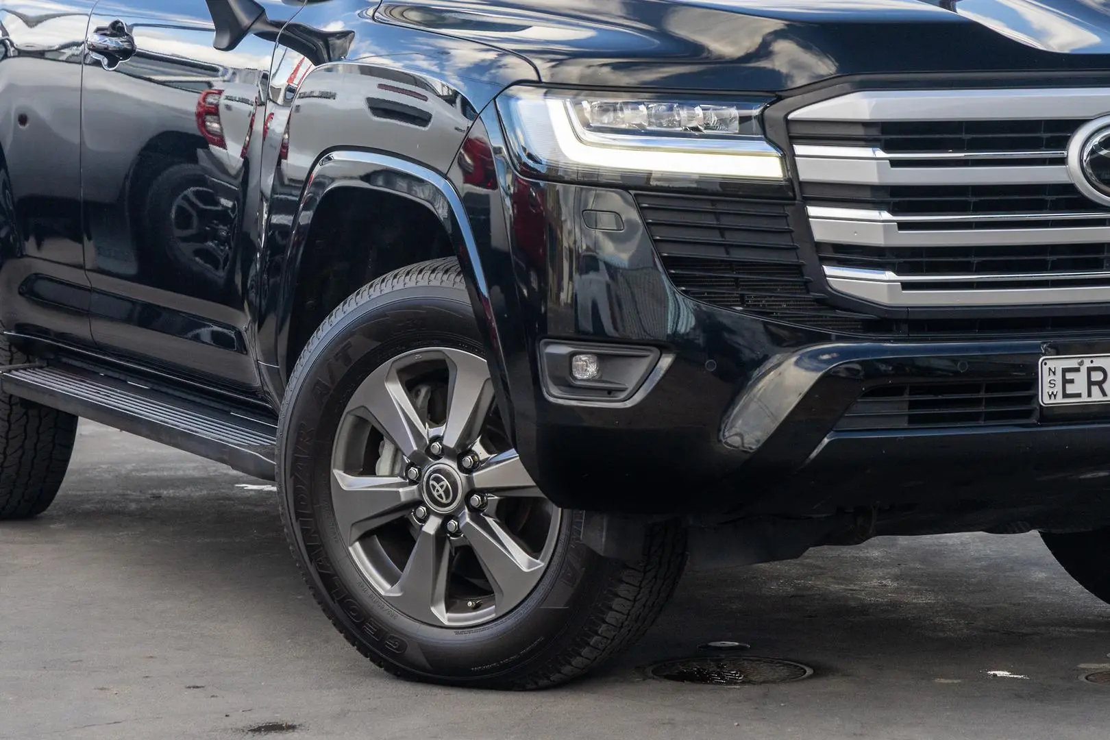 2022 Toyota Landcruiser Gallery Image 6