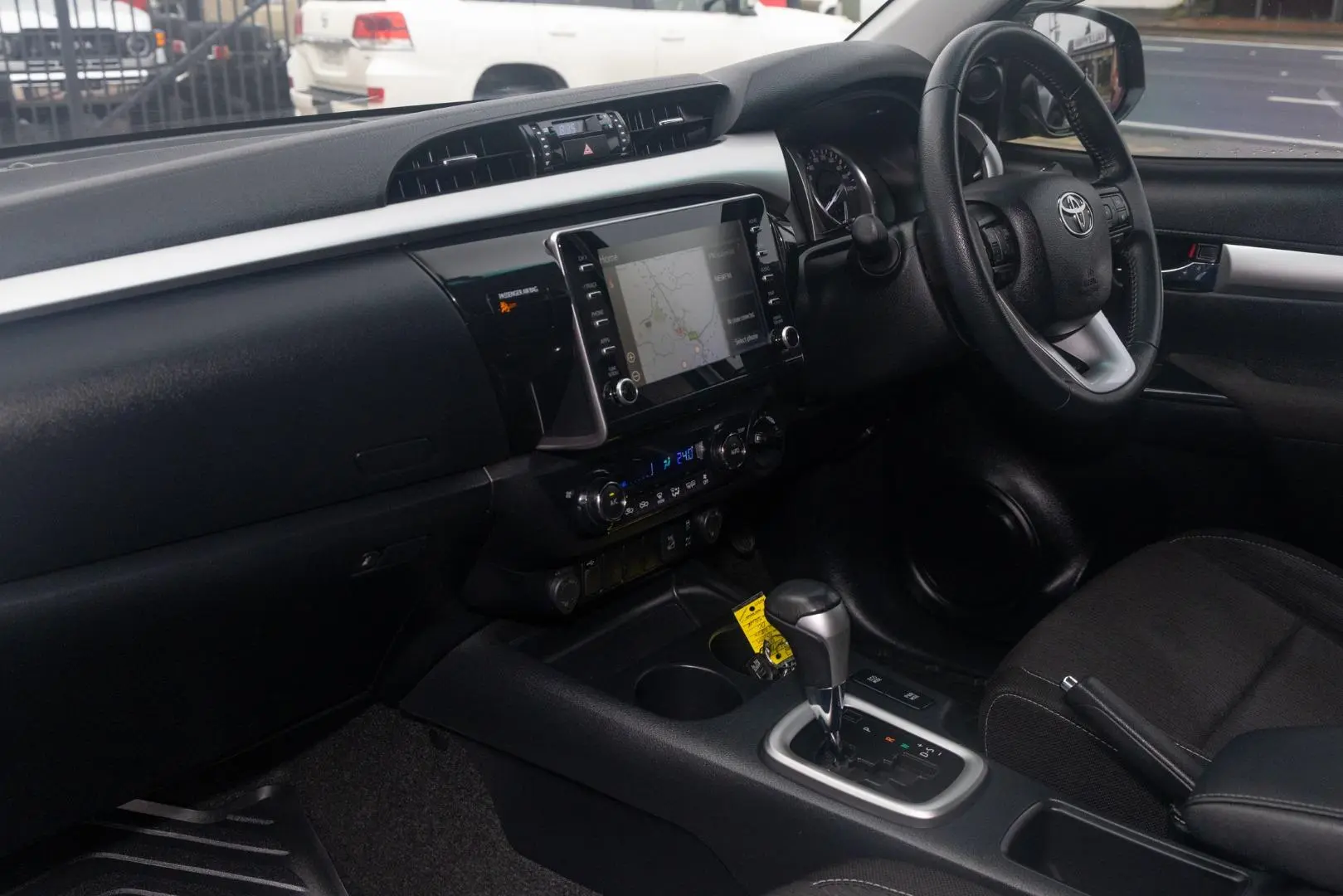 2021 Toyota Hilux Gallery Image 8