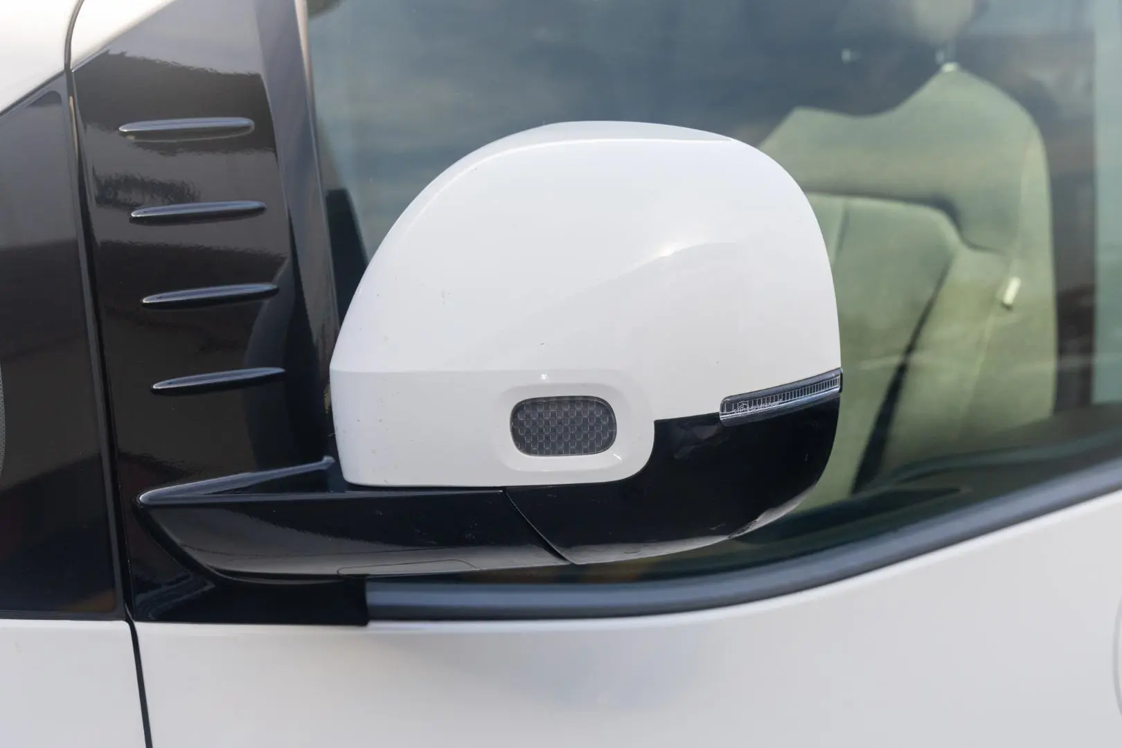 2021 Hyundai STARIA LOAD Gallery Image 19