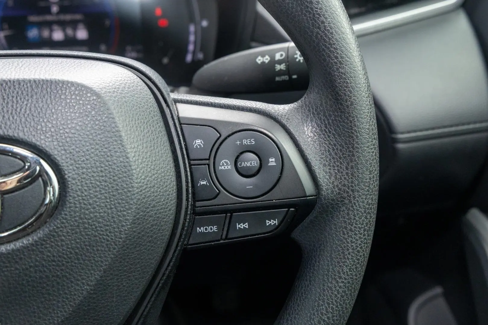 2023 Toyota Corolla Cross Gallery Image 12