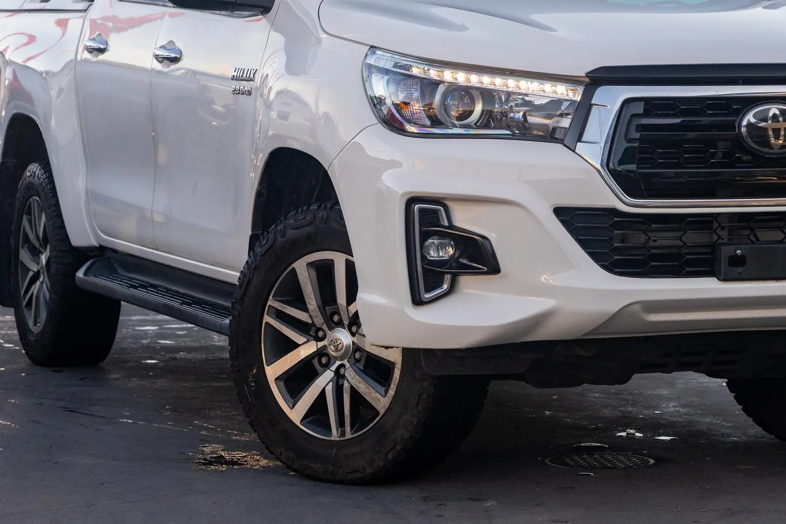 2019 Toyota Hilux Gallery Image 6