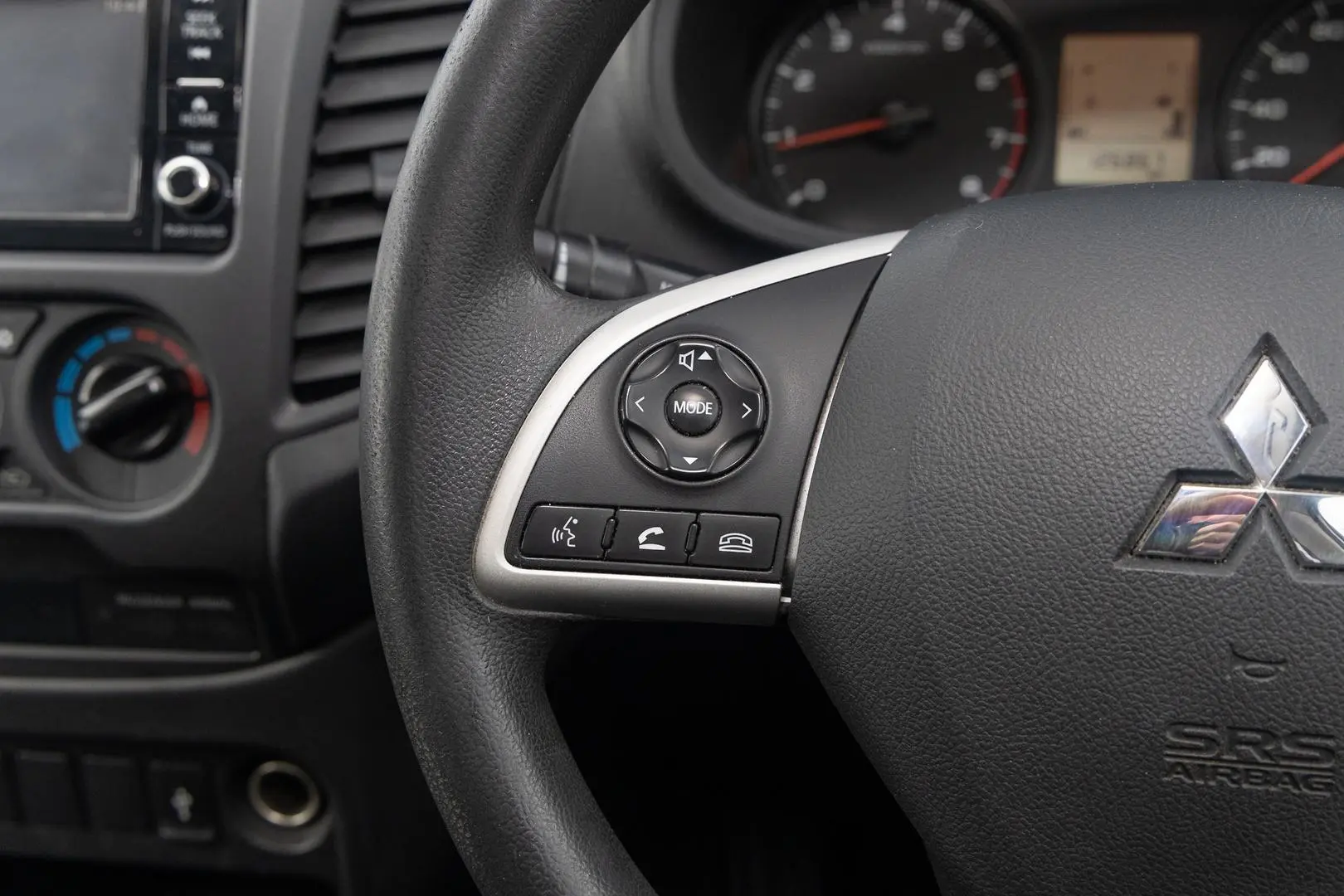 2018 Mitsubishi Triton Gallery Image 10