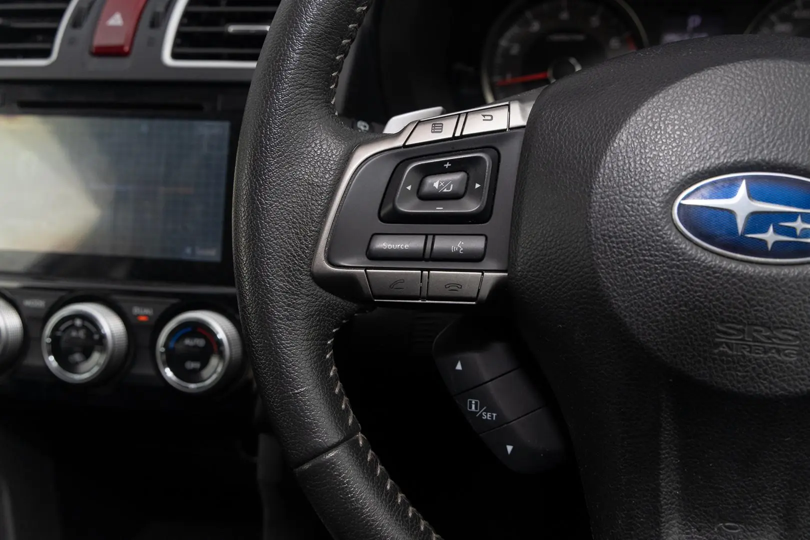 2015 Subaru Forester Gallery Image 11
