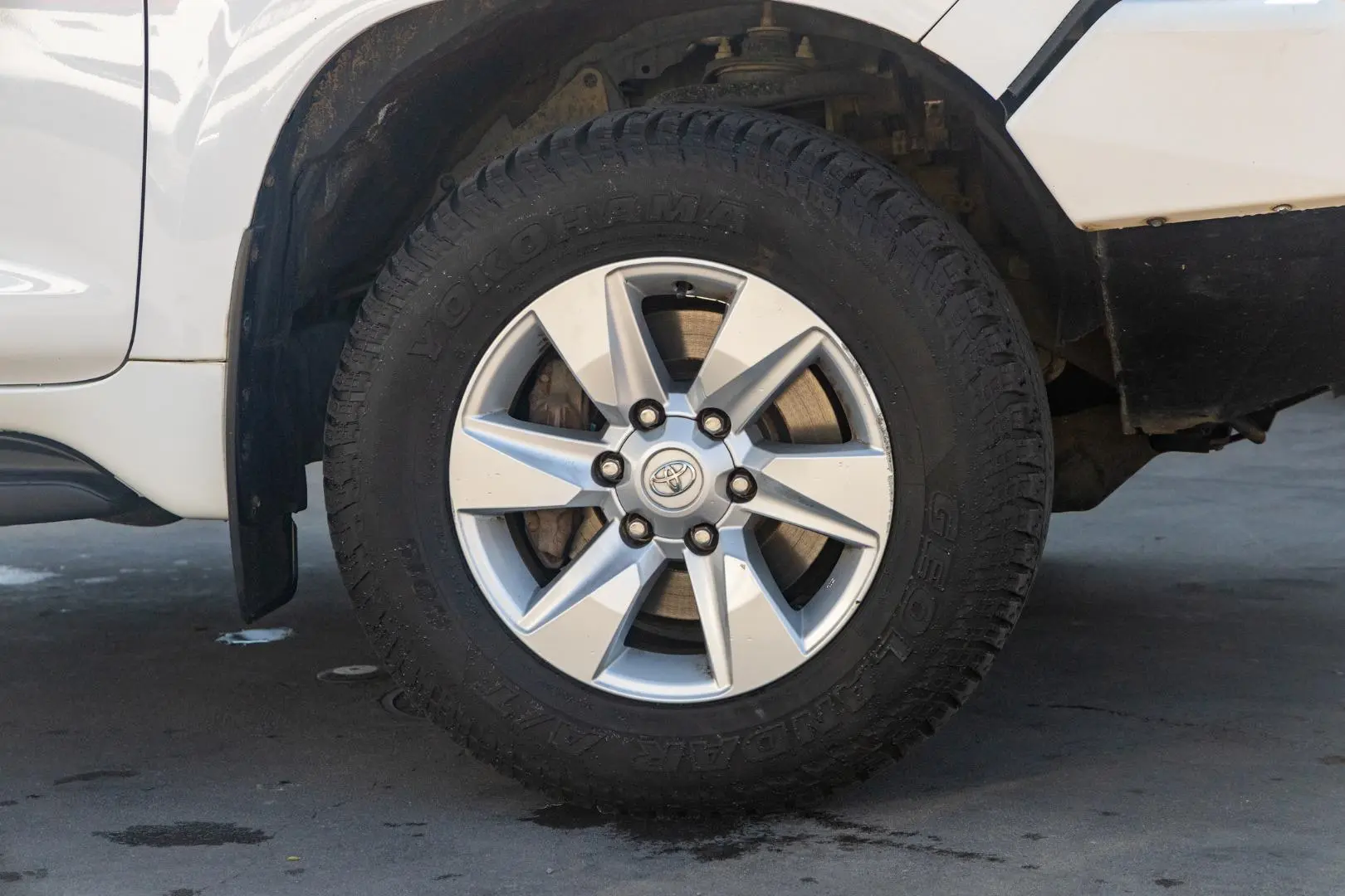 2019 Toyota Landcruiser Prado Gallery Image 21