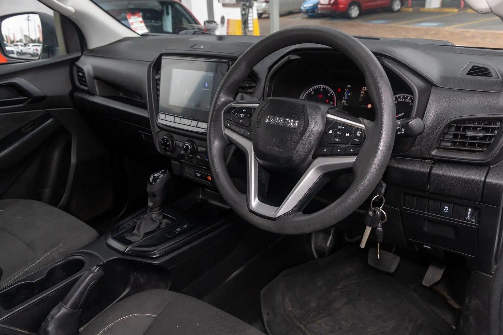 2023 Isuzu D-MAX Gallery Image 7