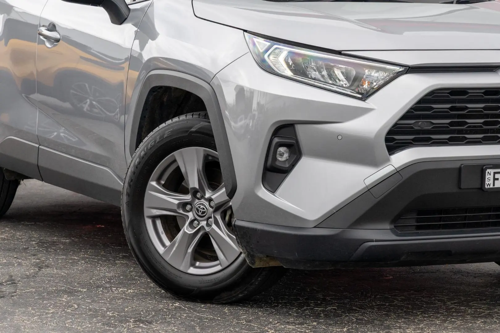 2022 Toyota RAV4 Gallery Image 6