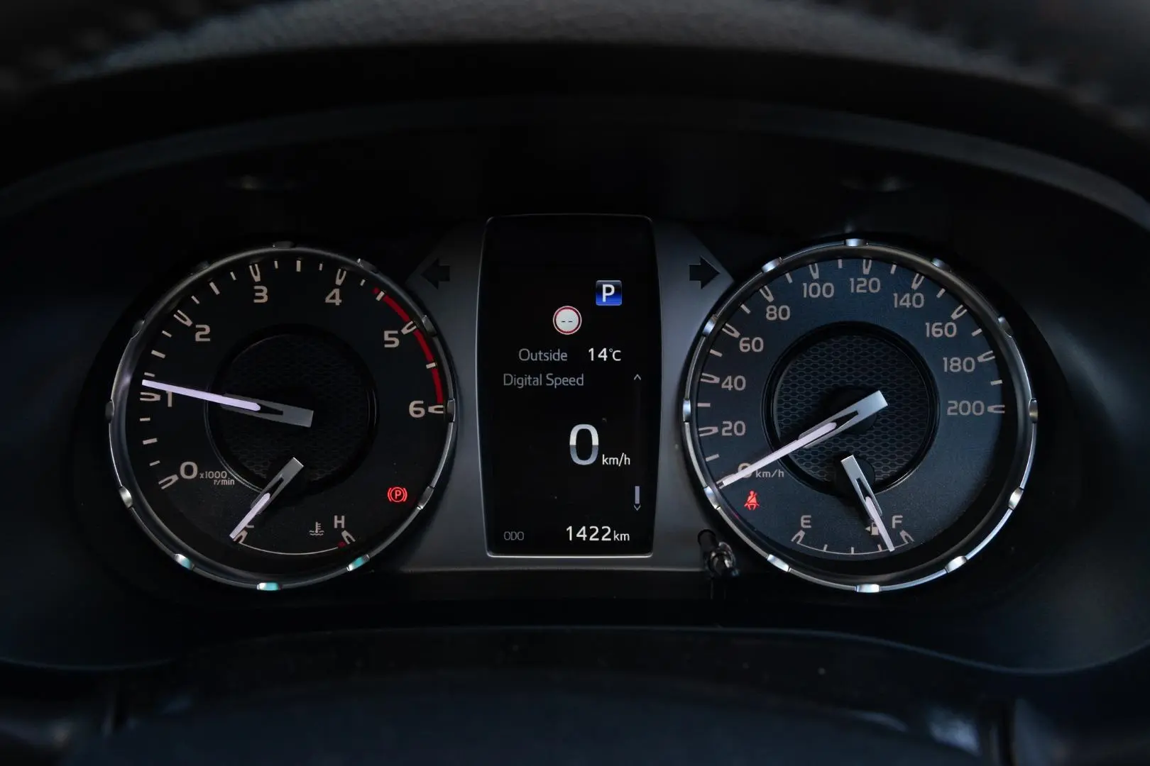 2025 Toyota Hilux Gallery Image 13