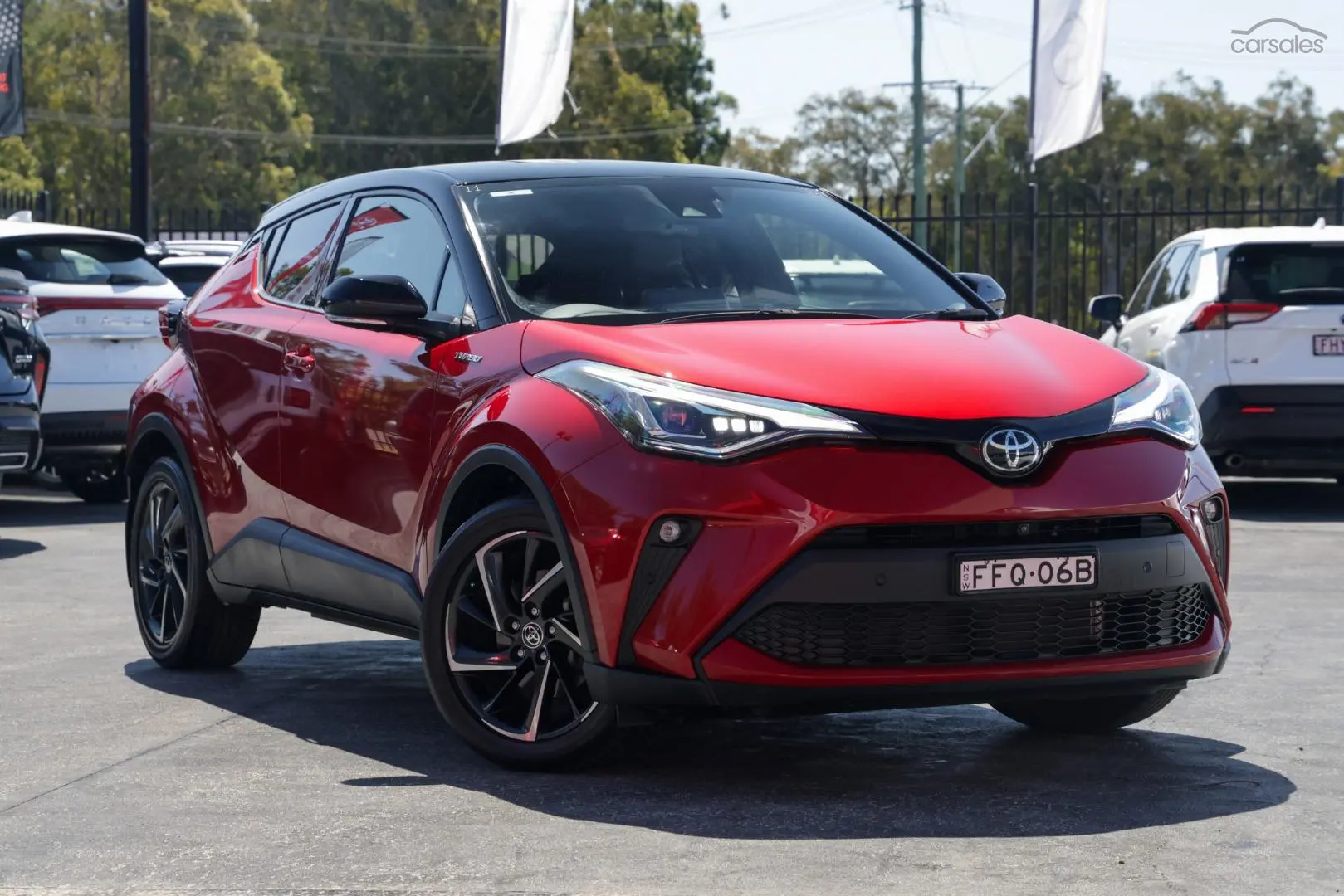 2020 Toyota C-HR Image 1