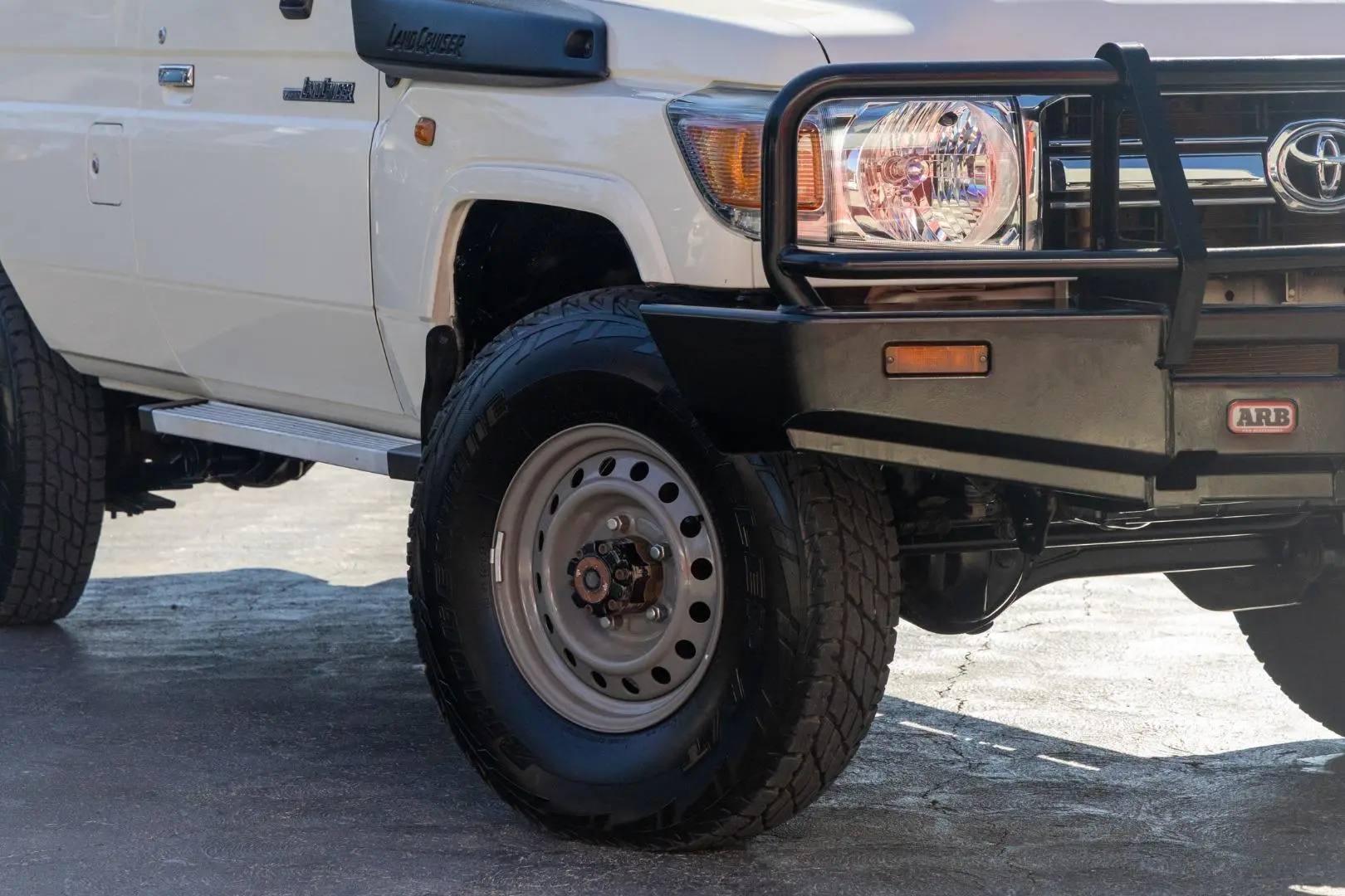 2018 Toyota Landcruiser Gallery Image 6