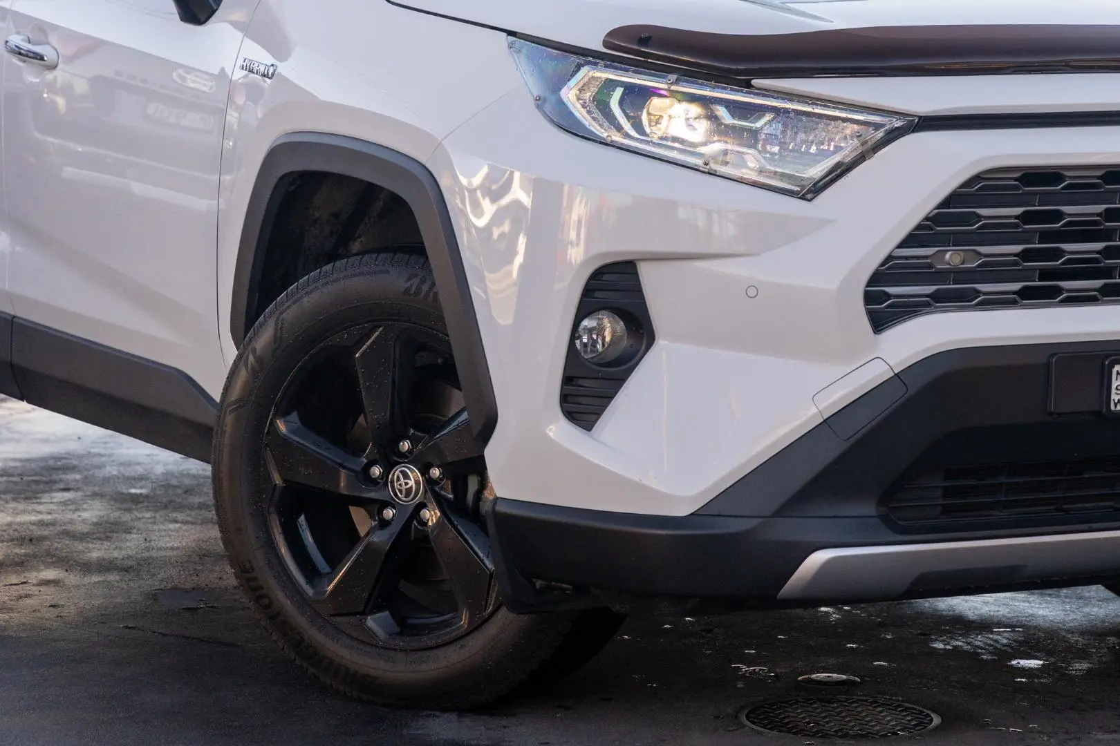 2020 Toyota RAV4 Gallery Image 6