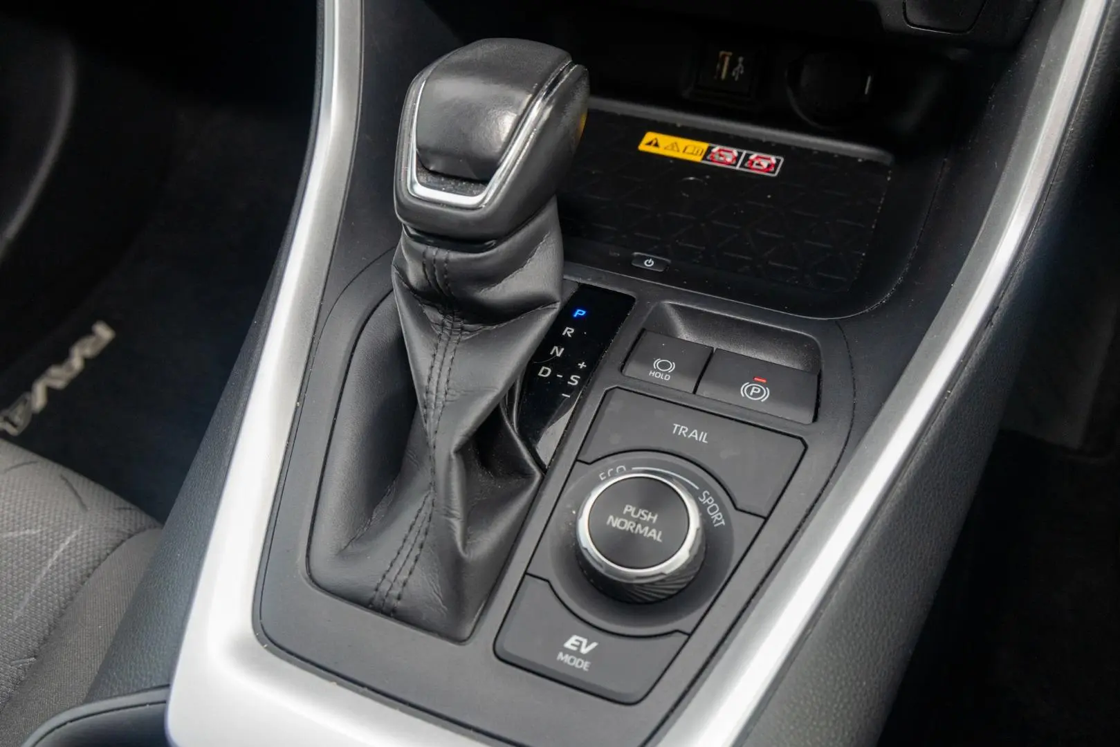 2023 Toyota RAV4 Gallery Image 17