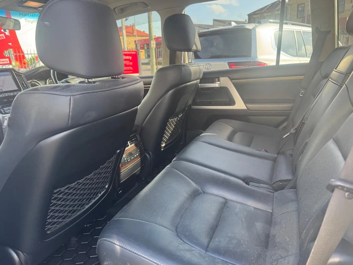 2018 Toyota Landcruiser Gallery Image 19