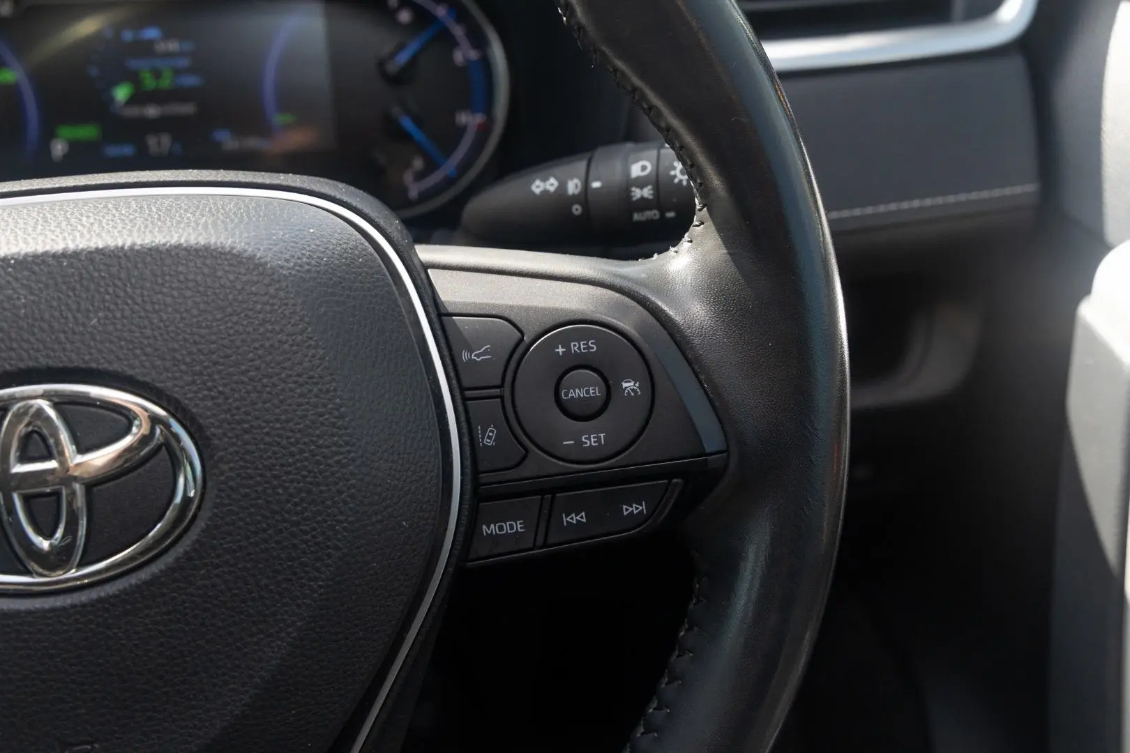 2024 Toyota RAV4 Gallery Image 12