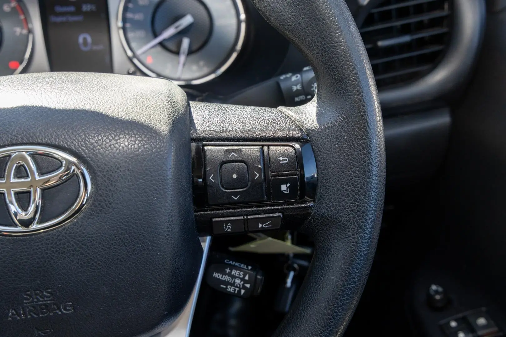 2021 Toyota Hilux Gallery Image 12