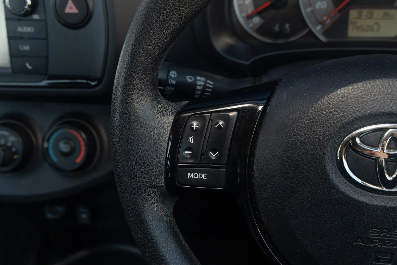 2019 Toyota Yaris Gallery Image 11