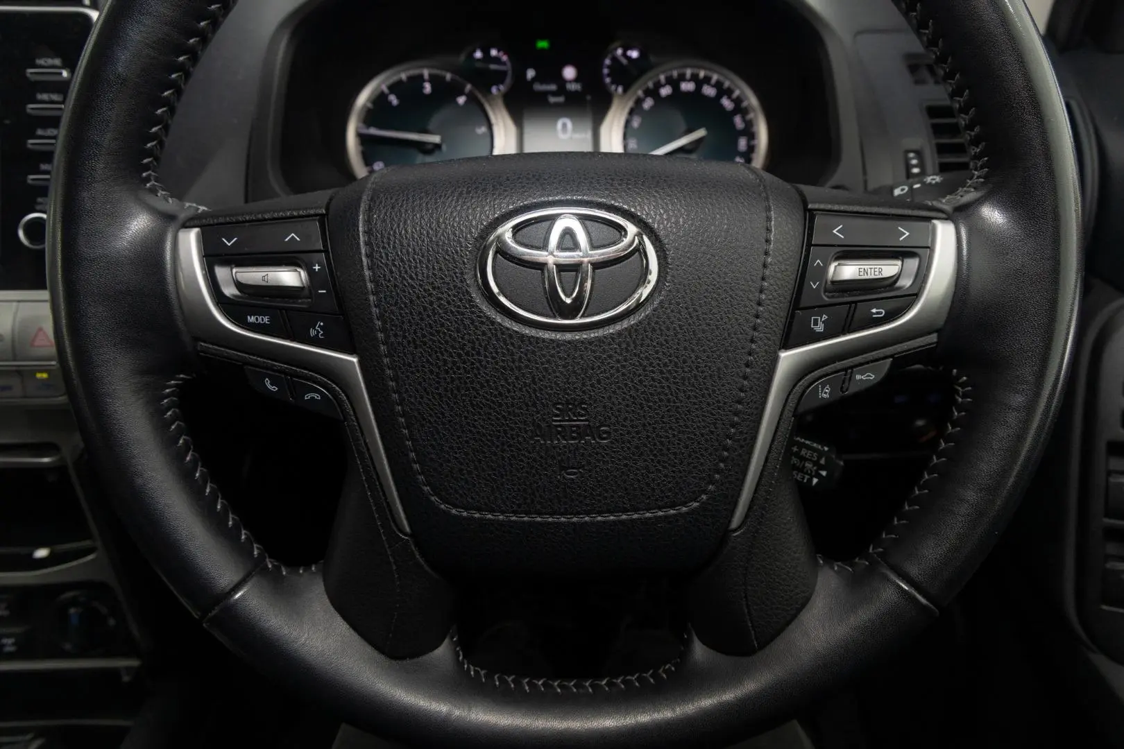 2021 Toyota Landcruiser Prado Gallery Image 10