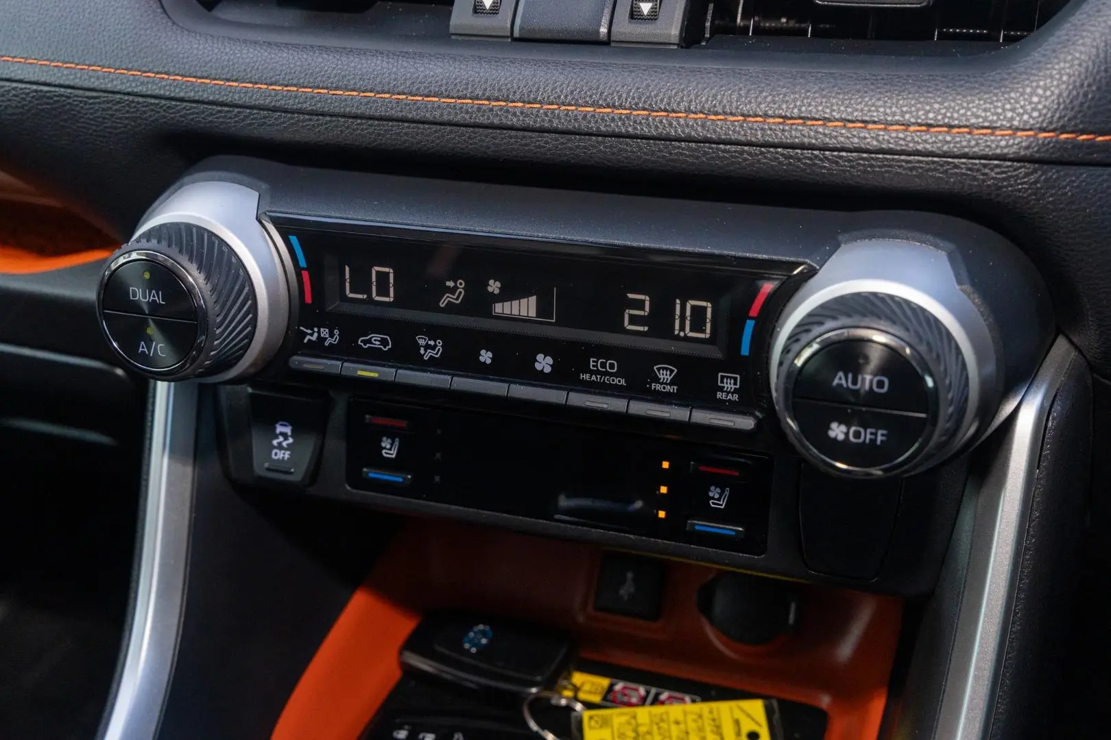 2022 Toyota RAV4 Gallery Image 16