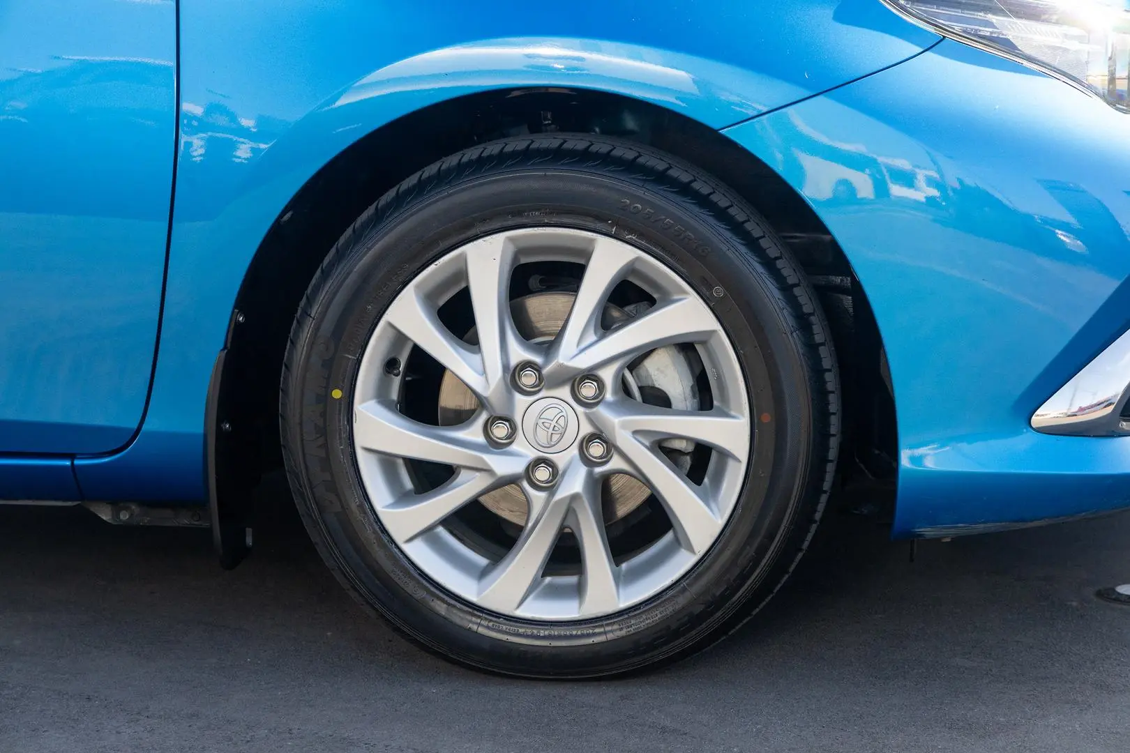 2016 Toyota Corolla Gallery Image 22