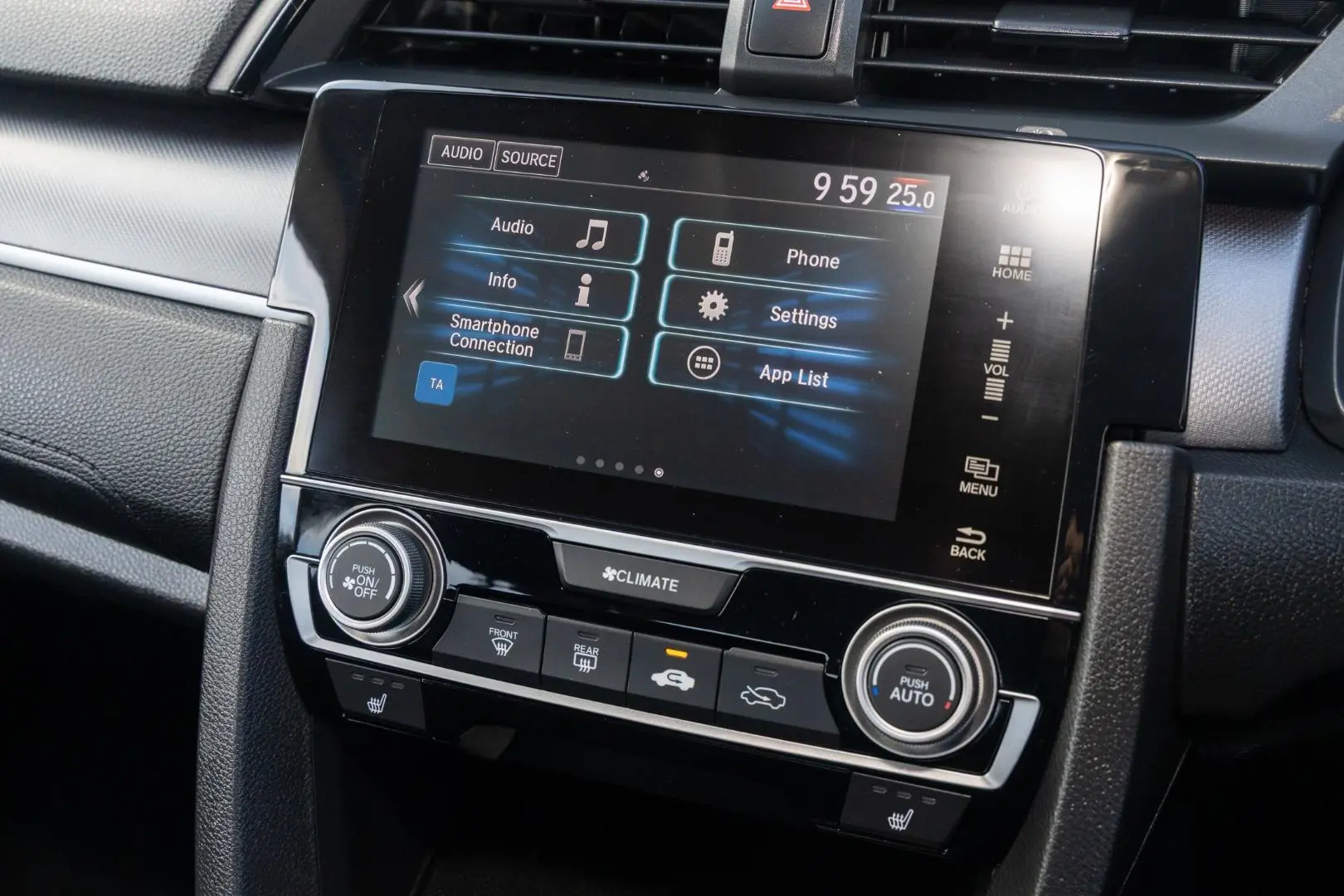 2018 Honda Civic Gallery Image 14