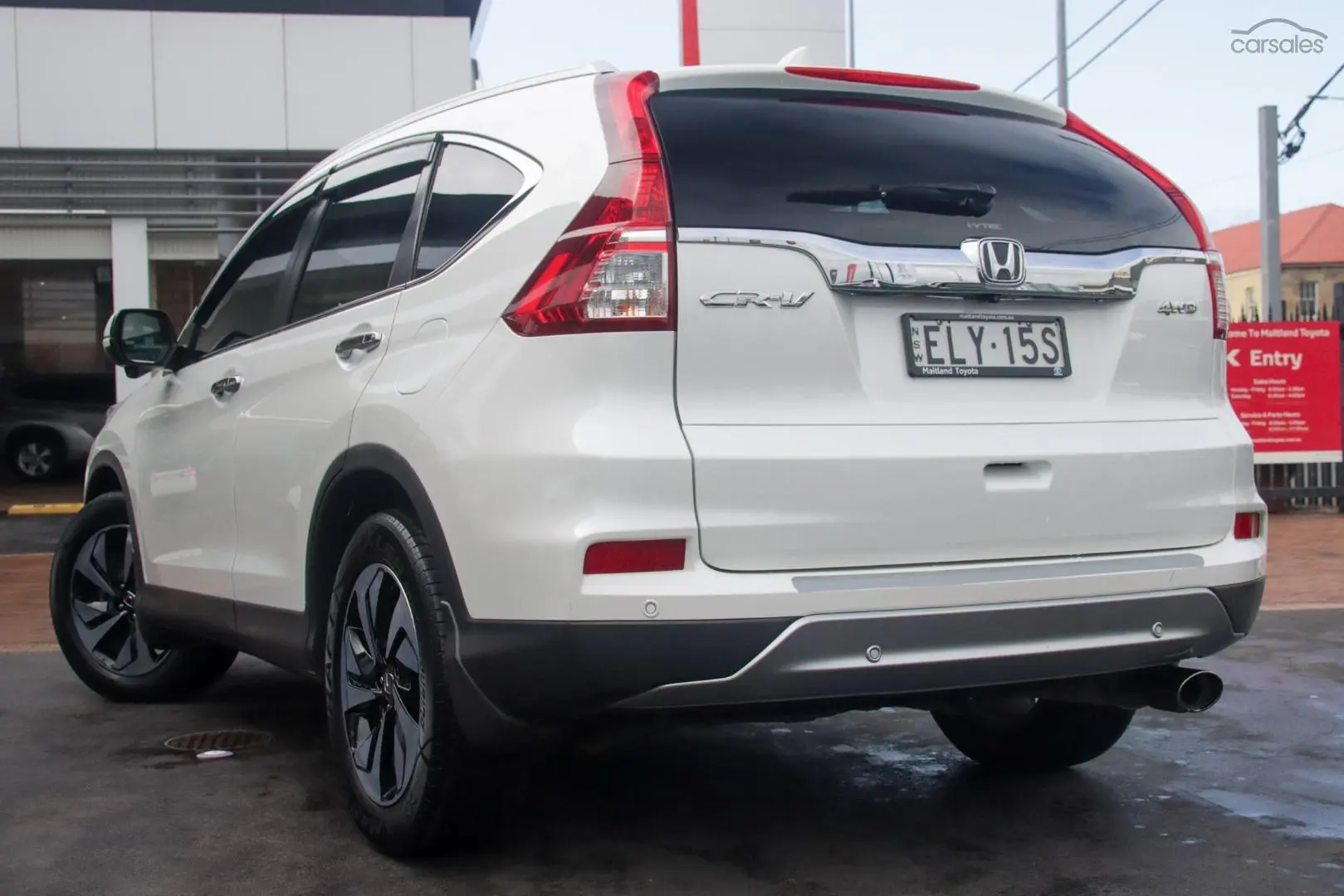 2015 Honda CR-V Image 2