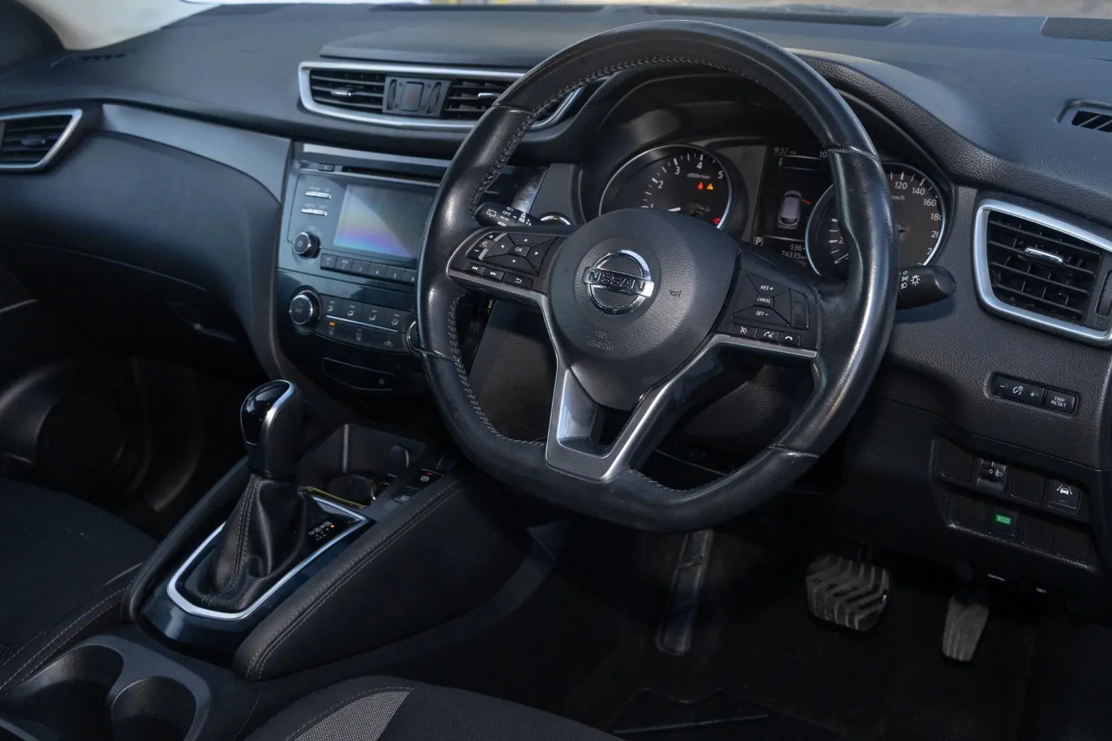 2017 Nissan QASHQAI Gallery Image 7