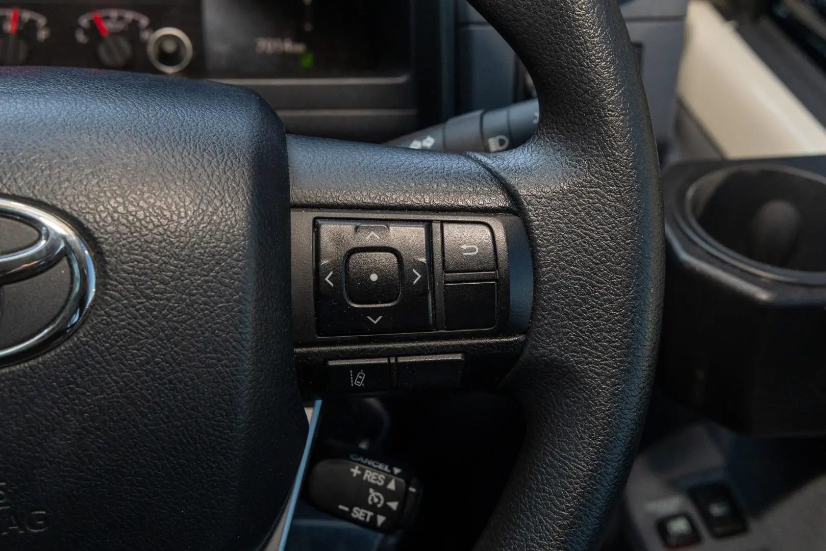 2025 Toyota Landcruiser Gallery Image 12