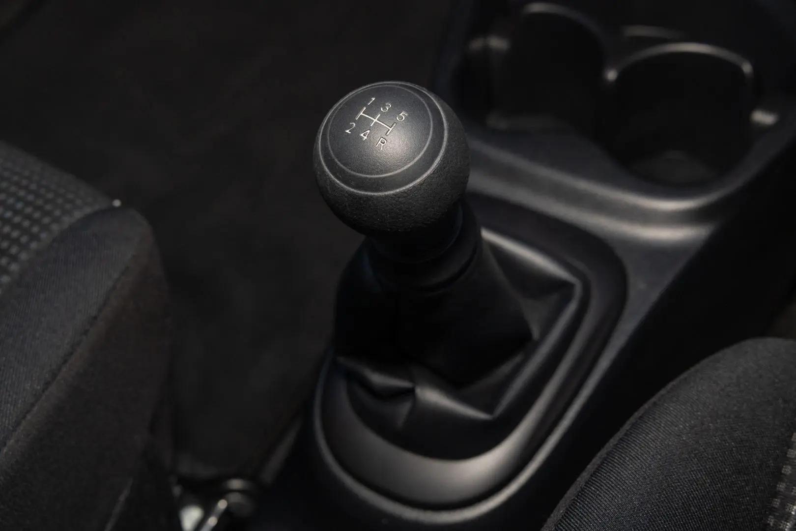 2017 Toyota Yaris Gallery Image 17