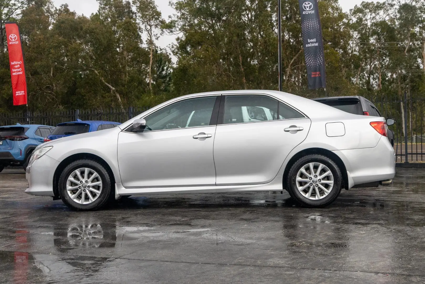 2016 Toyota Aurion Gallery Image 3