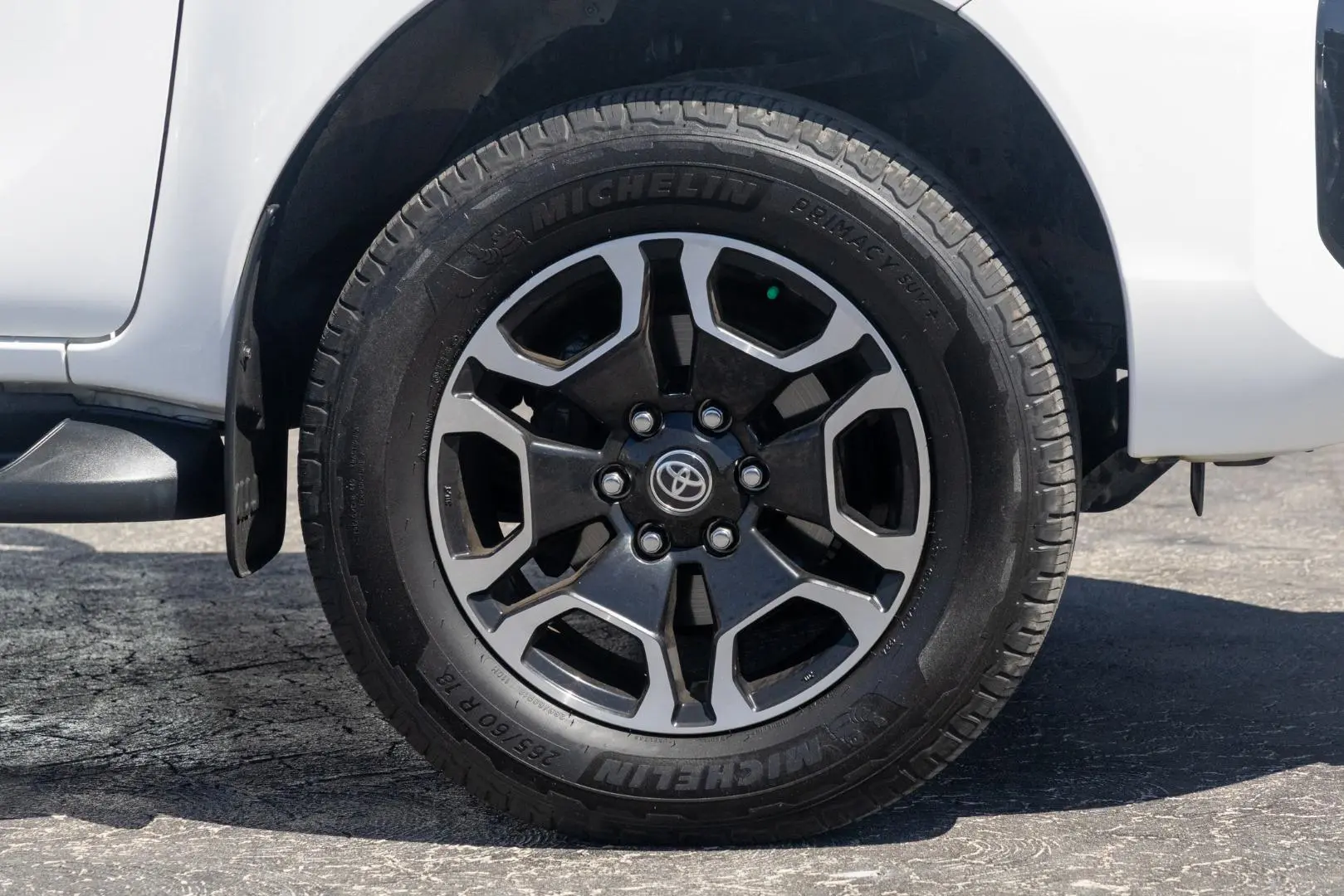 2020 Toyota Hilux Gallery Image 22