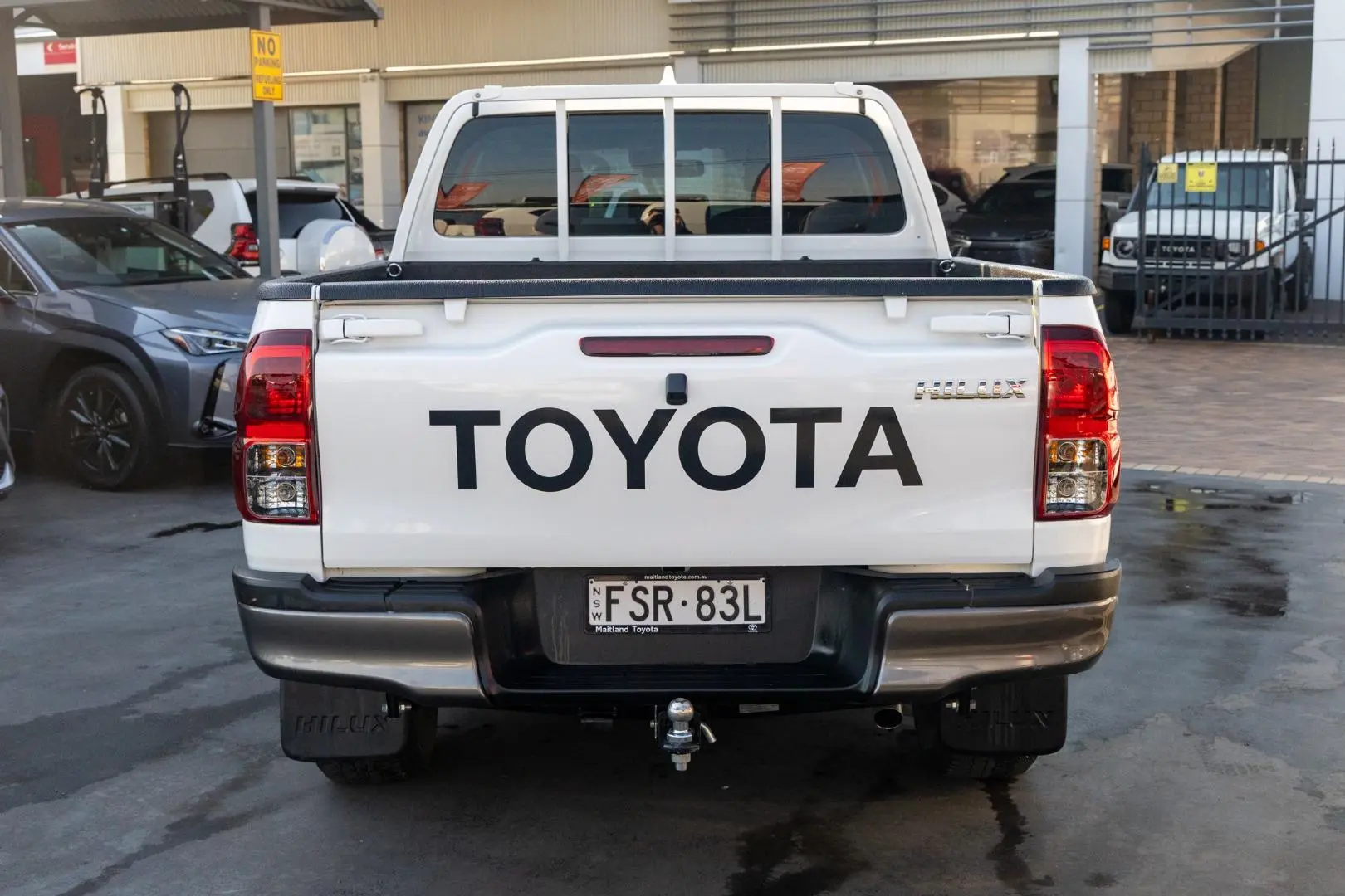 2022 Toyota Hilux Gallery Image 5