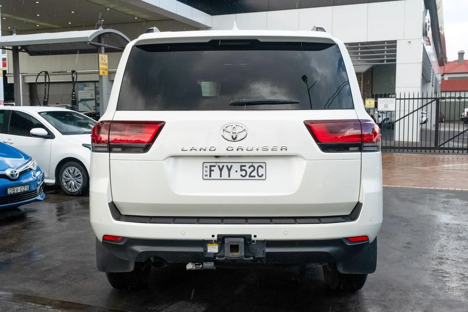 2023 Toyota Landcruiser Gallery Image 5