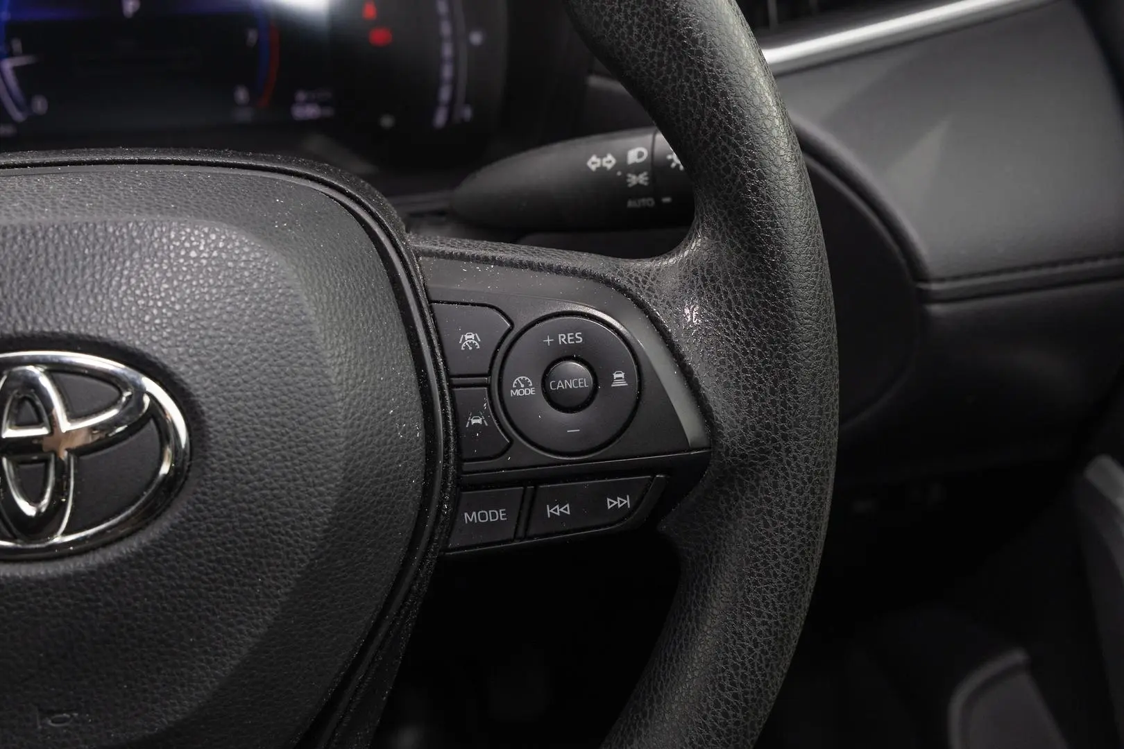 2022 Toyota Corolla Cross Gallery Image 12