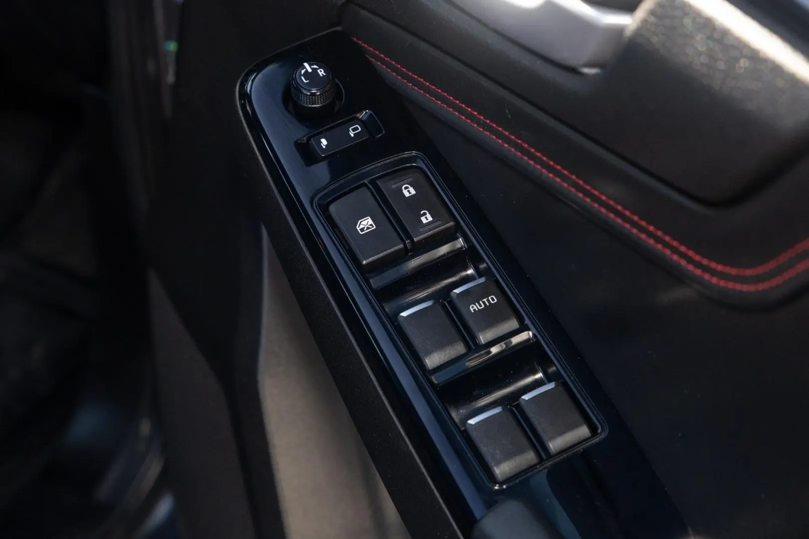 2022 Isuzu D-MAX Gallery Image 18