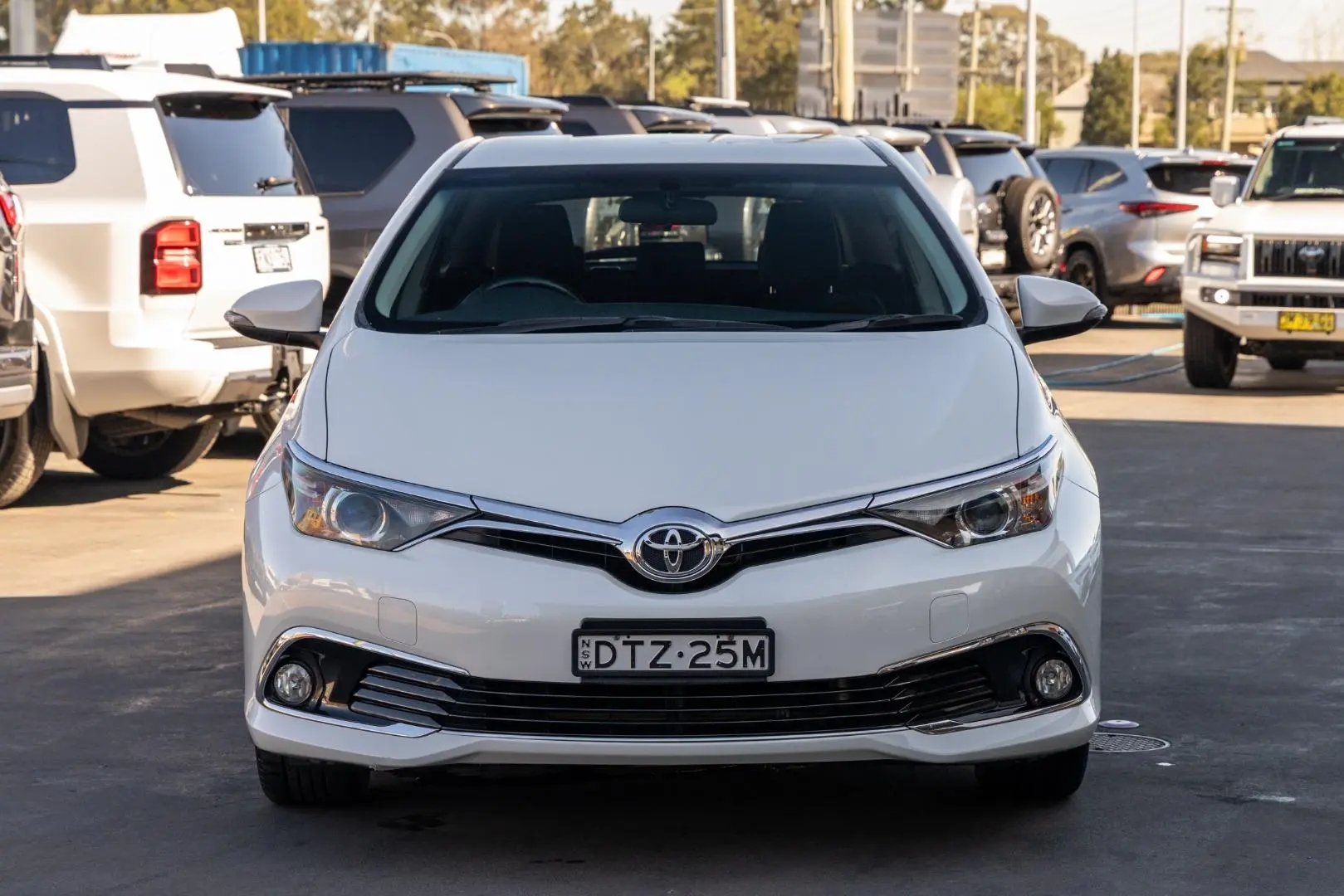 2017 Toyota Corolla Gallery Image 4