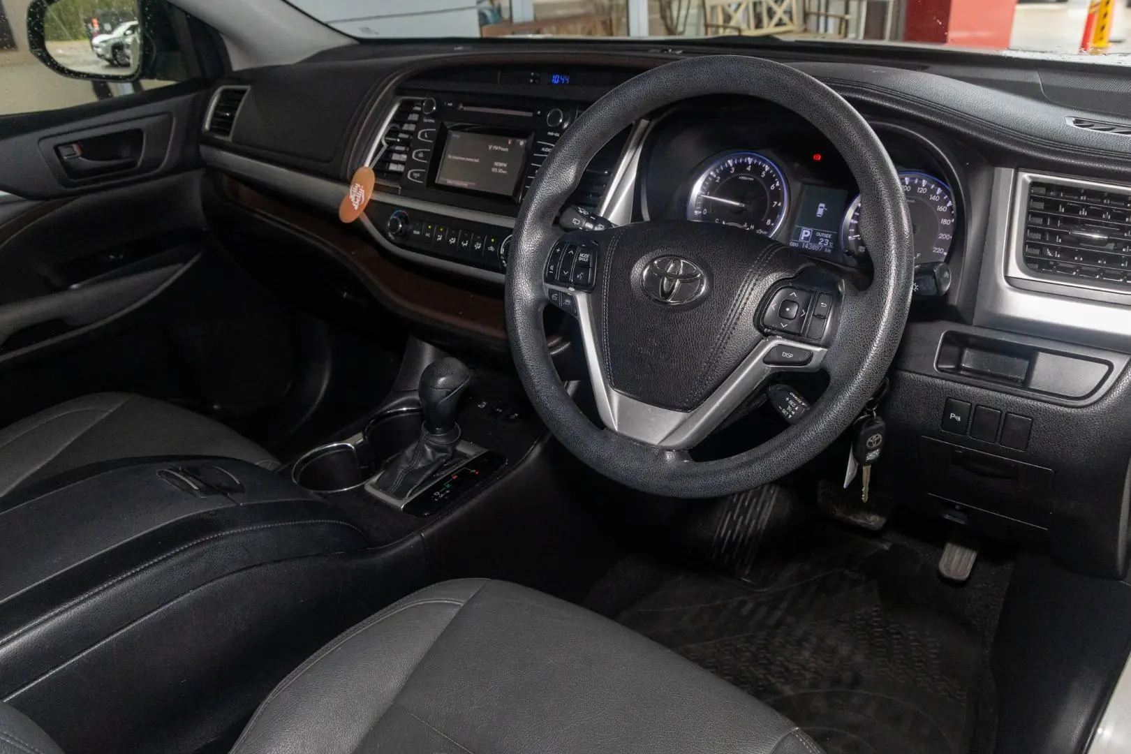 2016 Toyota Kluger Gallery Image 7