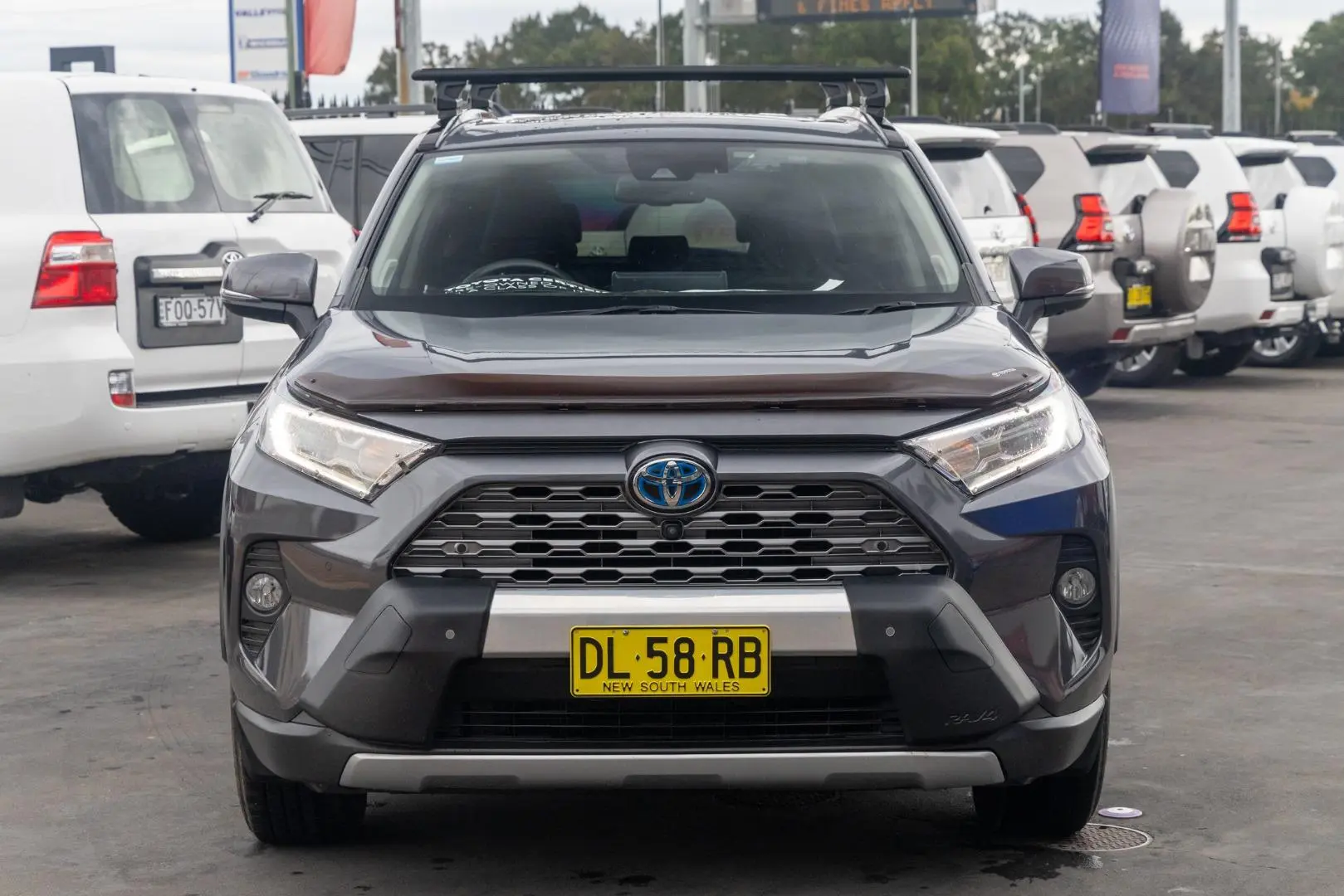 2020 Toyota RAV4 Gallery Image 4