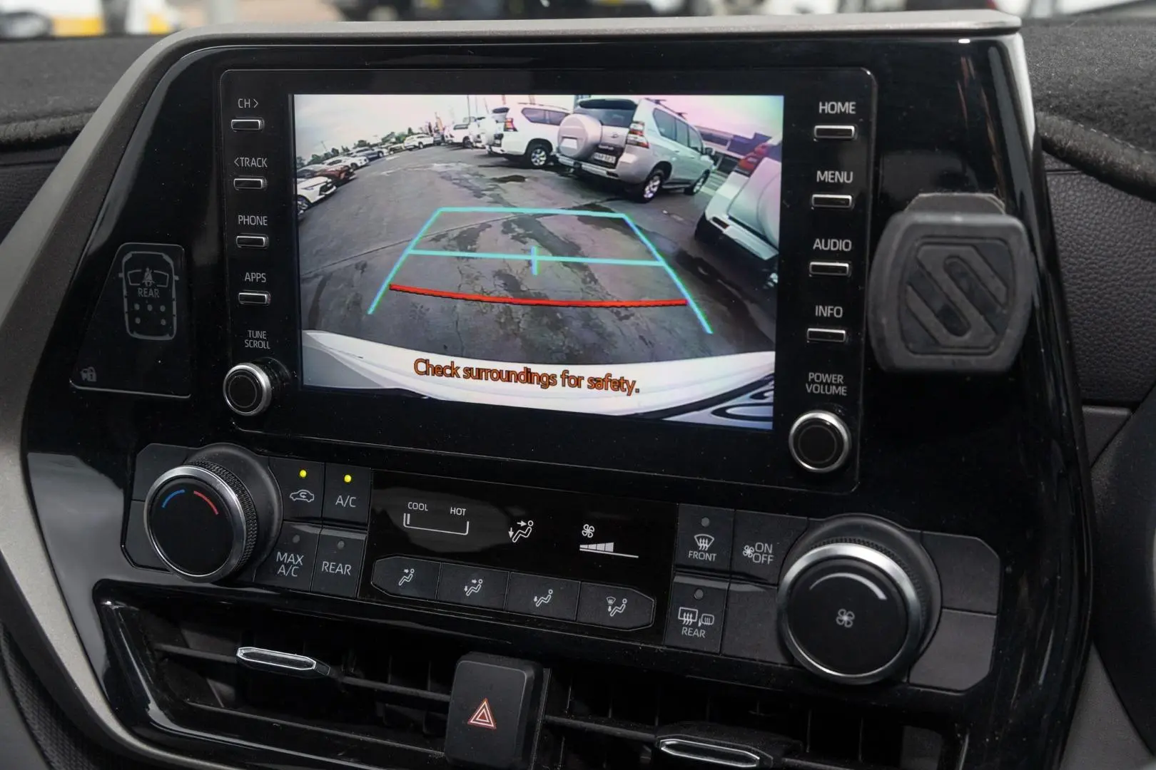 2022 Toyota Kluger Gallery Image 15