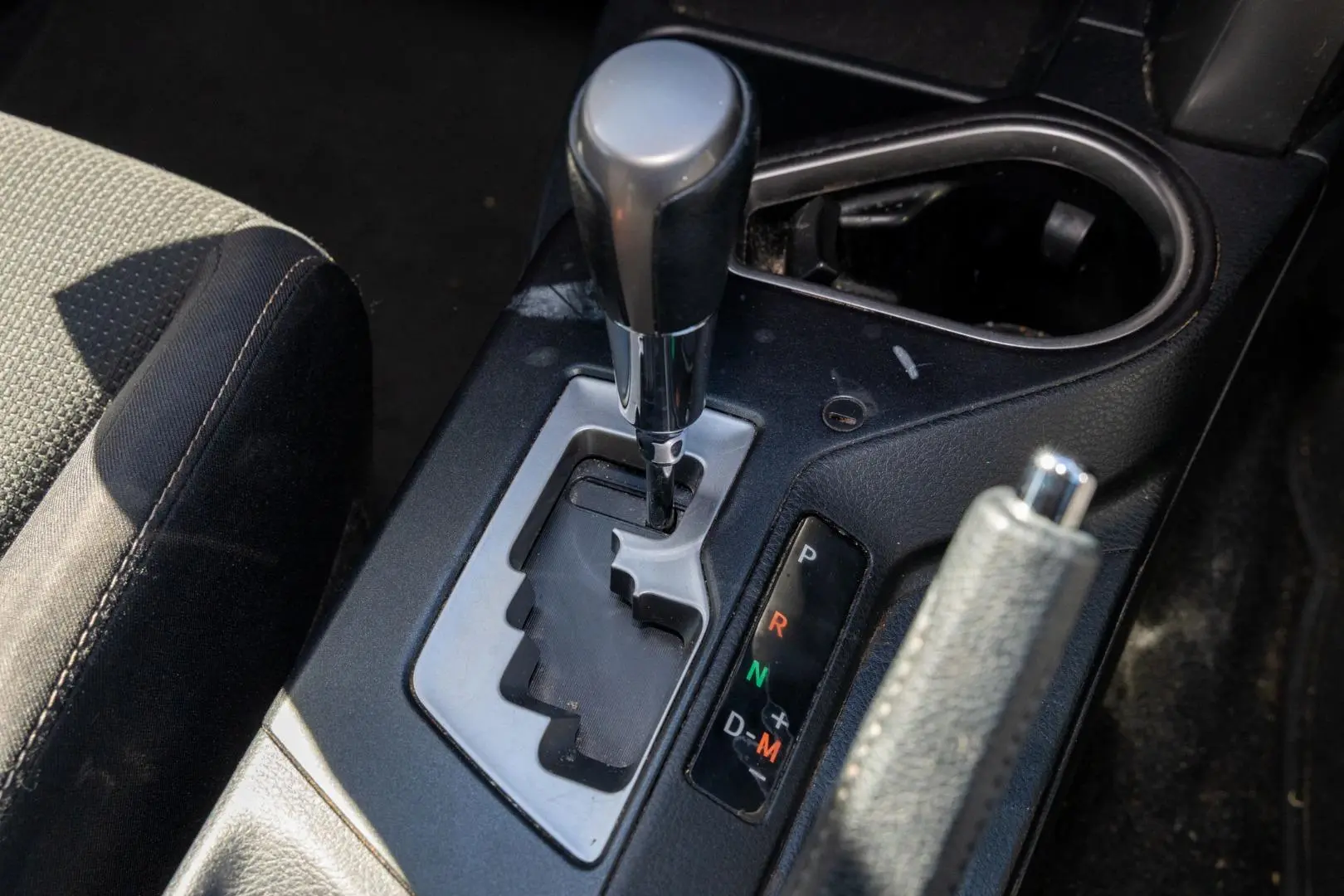 2017 Toyota RAV4 Gallery Image 17