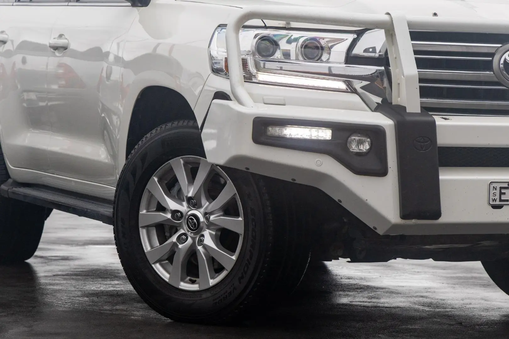2019 Toyota Landcruiser Gallery Image 6