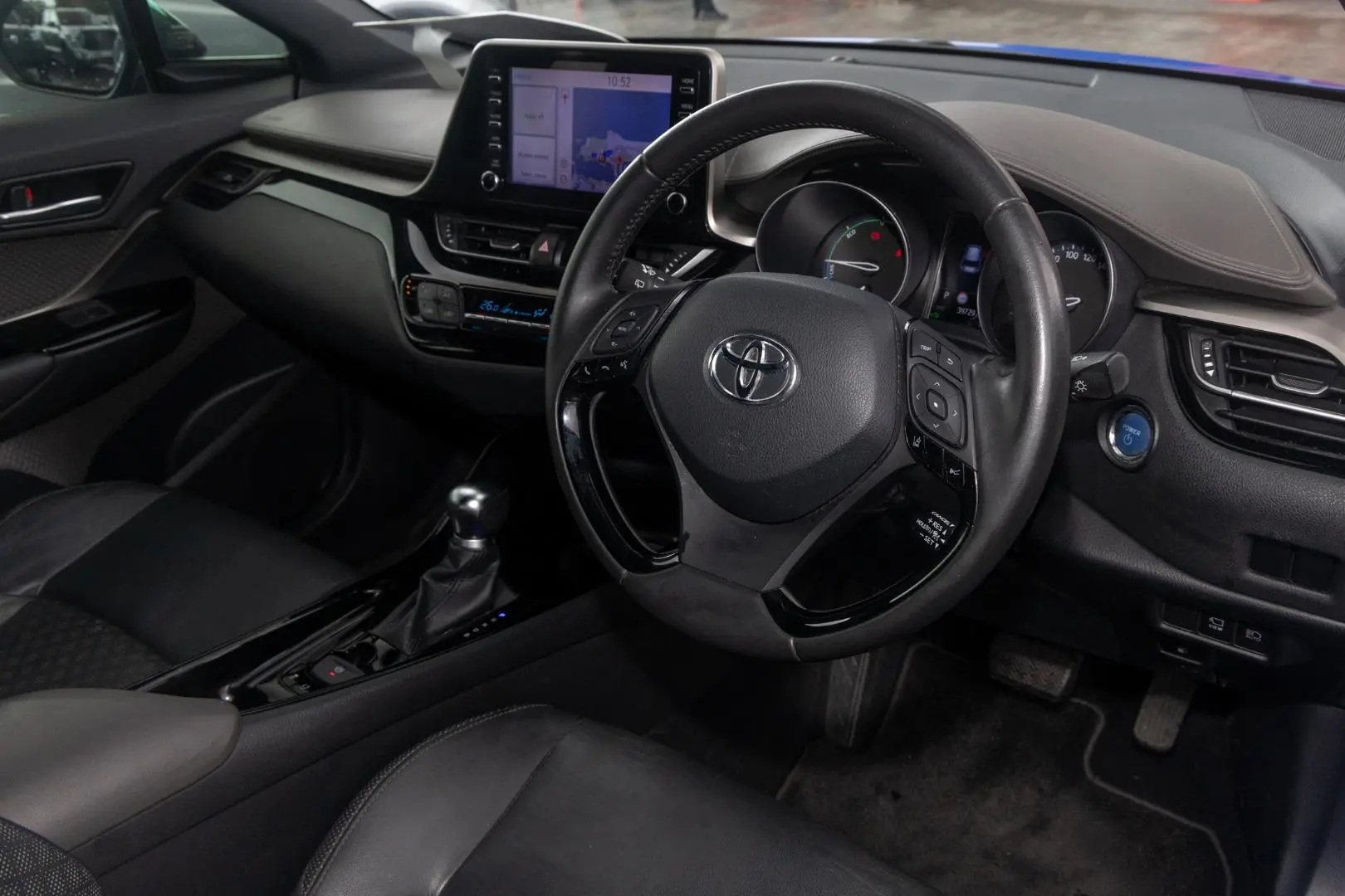 2021 Toyota C-HR Gallery Image 7